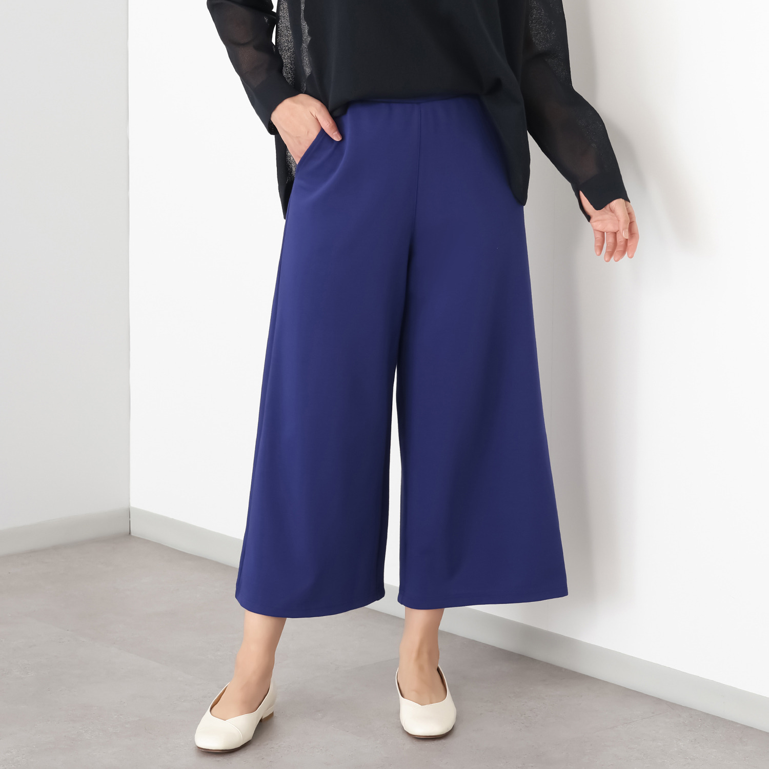 ココンライフ　ドゥ 綿・キュプラ混 “ペアクール”スムース ワイドパンツ