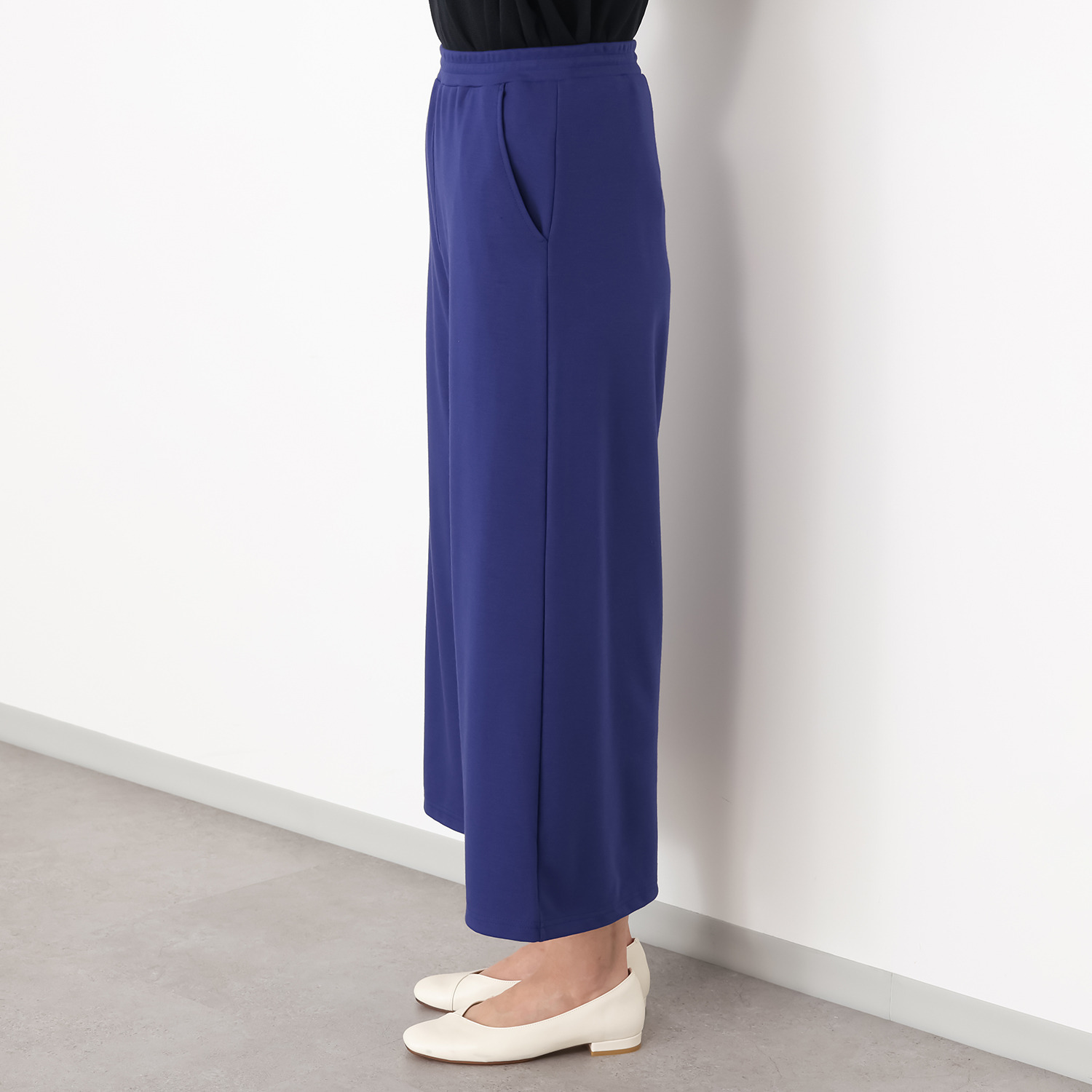 ココンライフ　ドゥ 綿・キュプラ混 “ペアクール”スムース ワイドパンツ