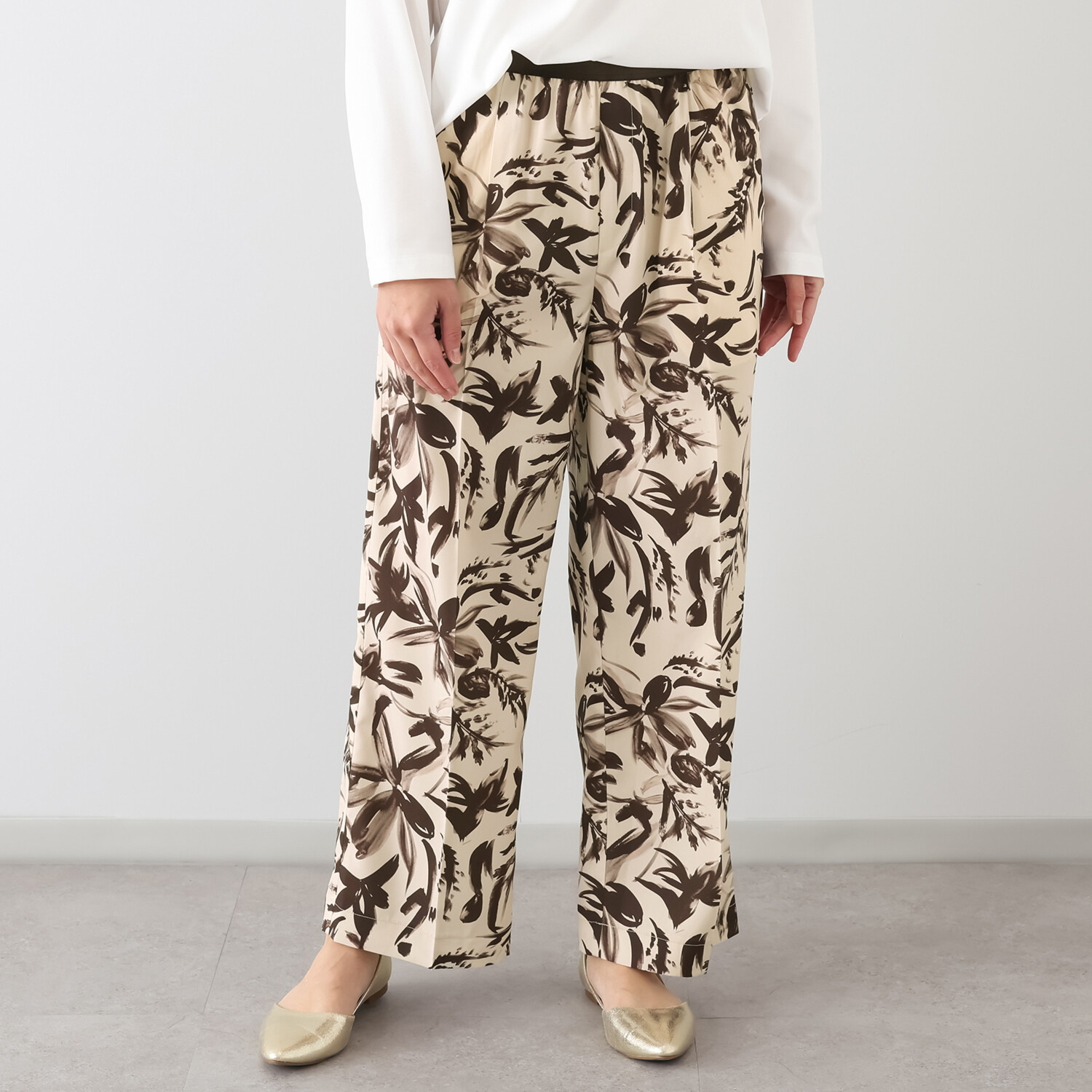 チーロ ボタニカルフラワー イージーワイドパンツ