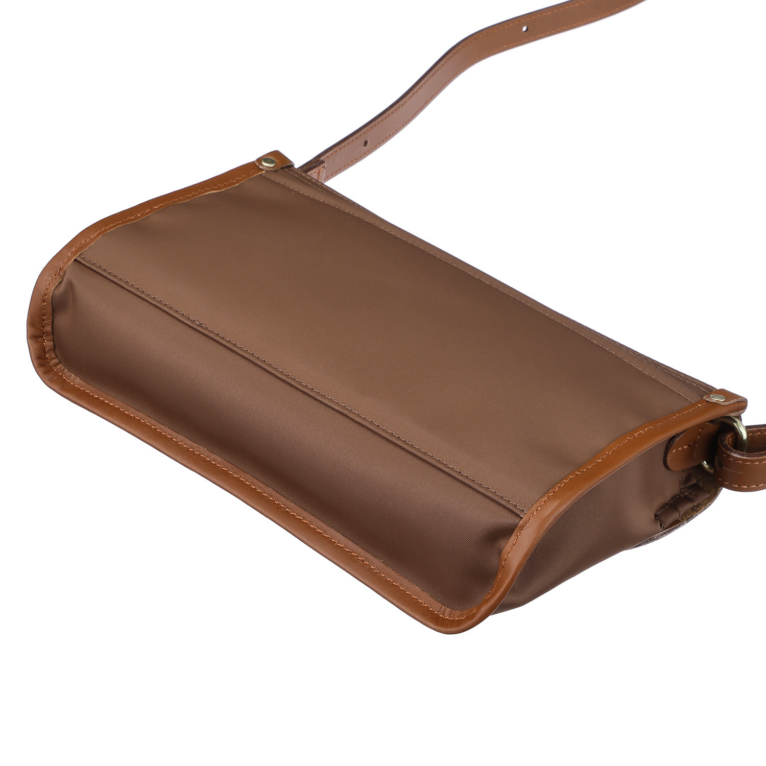 ユフ メイドイン壱岐 ナイロン×ステアレザー コンビショルダーバッグ