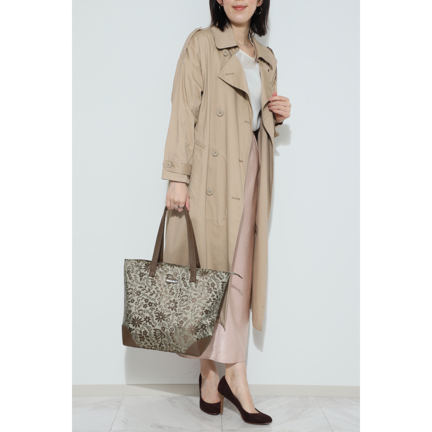 ラルジュ フラワーサインジャガード トートバッグ