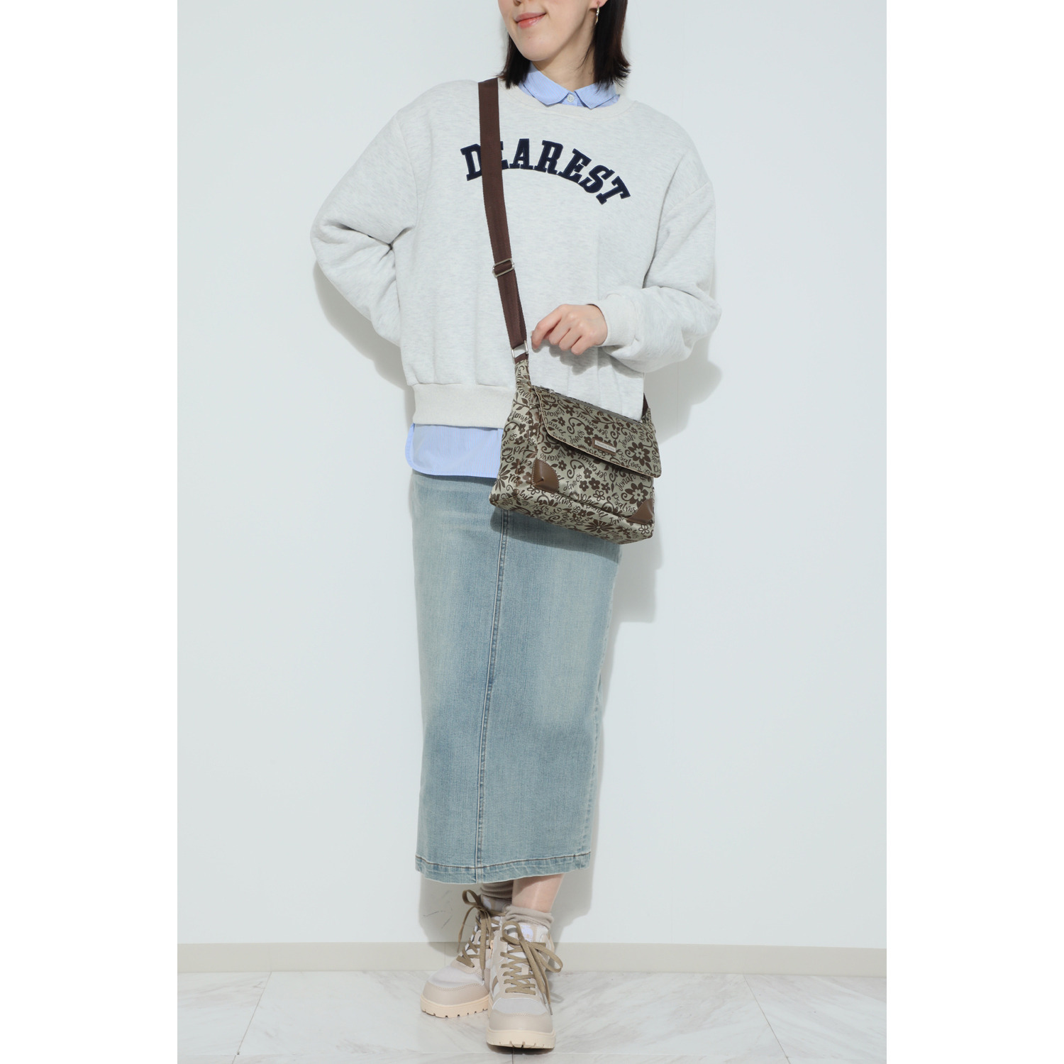 ラルジュ フラワーサインジャガード ショルダーバッグ