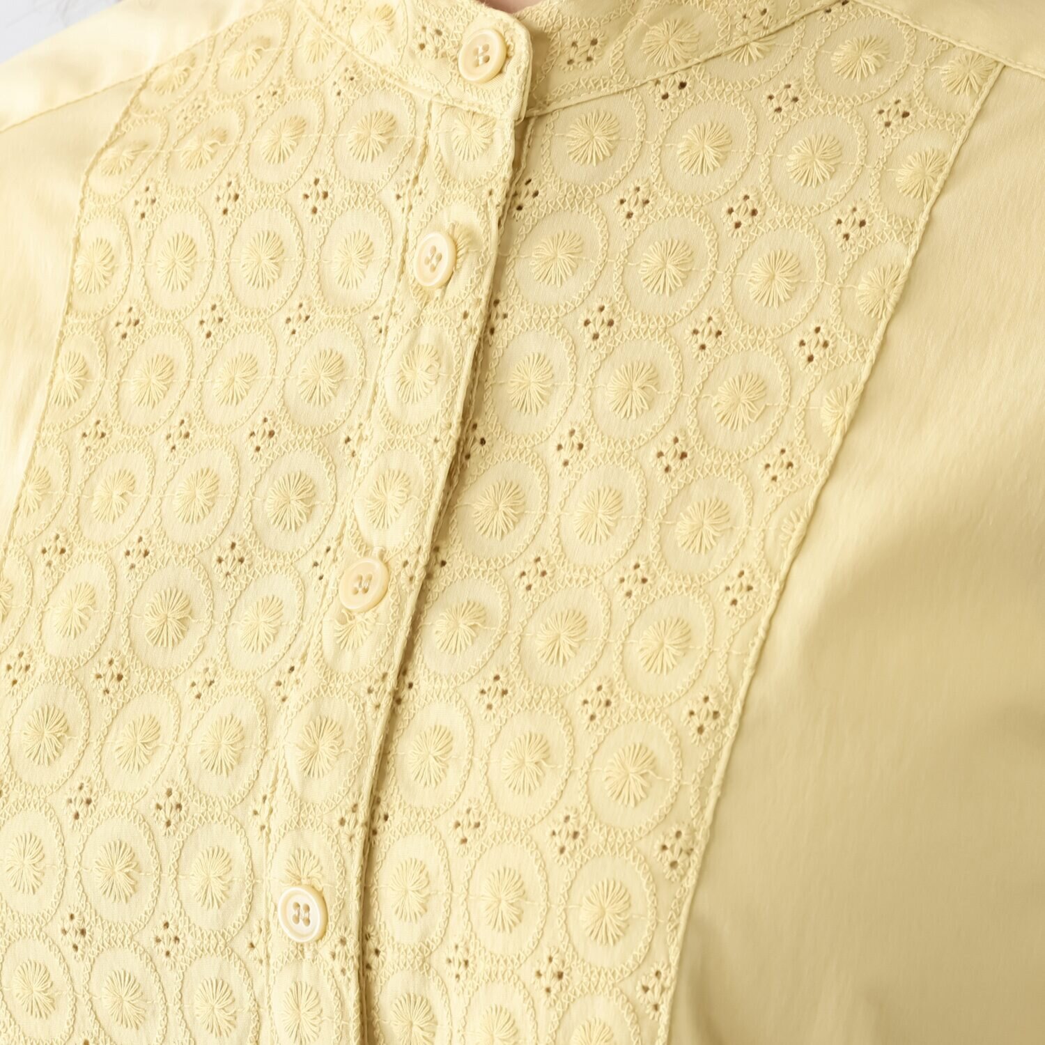 プララパ コットン混 刺しゅうレース バンドカラーシャツ