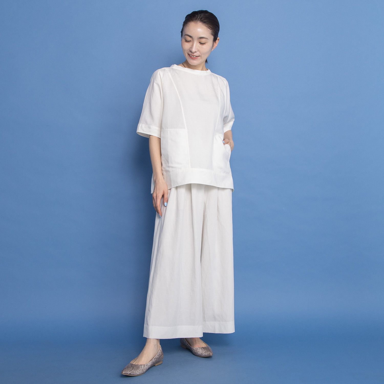 オルテンジア Ｔシャツ感覚で着るだけ！ カジュアルを上質に導く 大人の洗練ブラウス