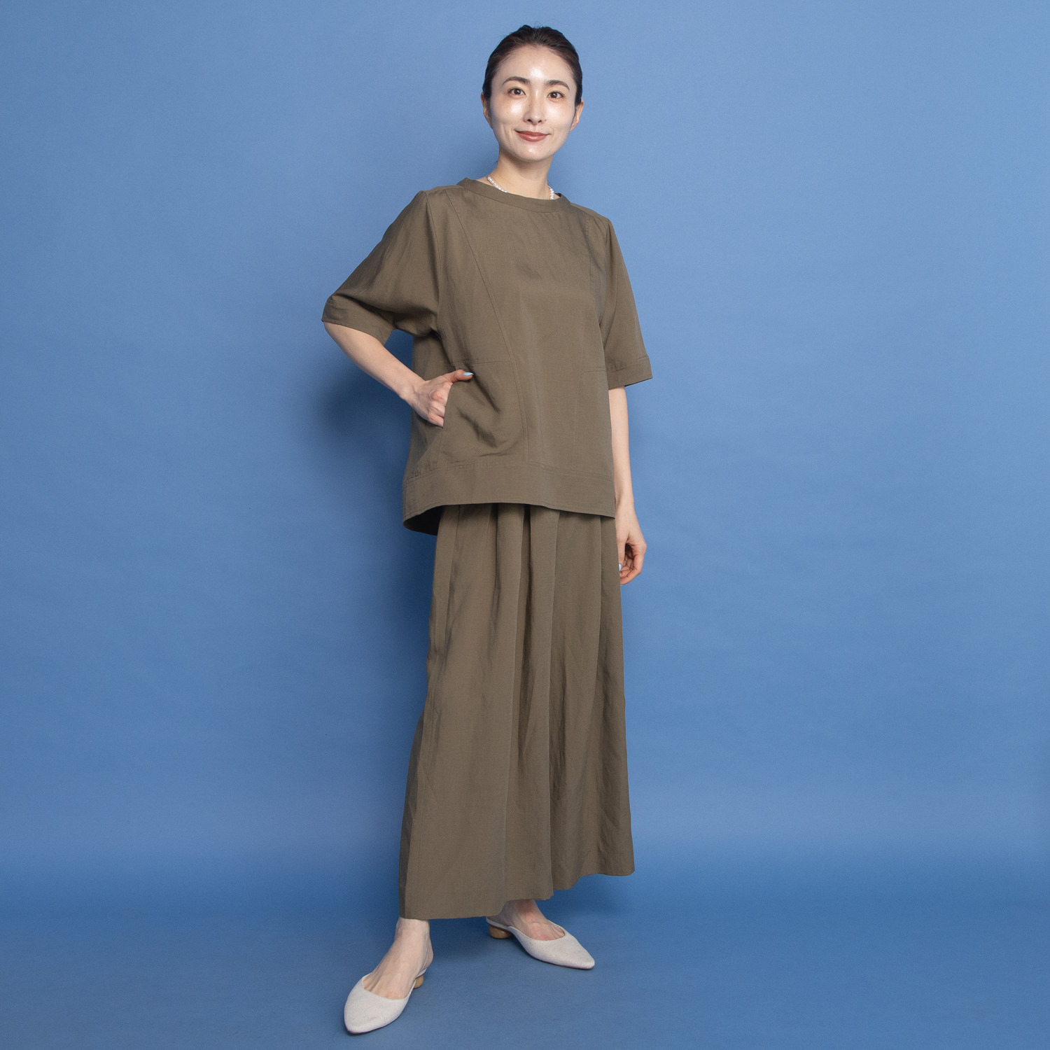 オルテンジア Ｔシャツ感覚で着るだけ！ カジュアルを上質に導く 大人の洗練ブラウス