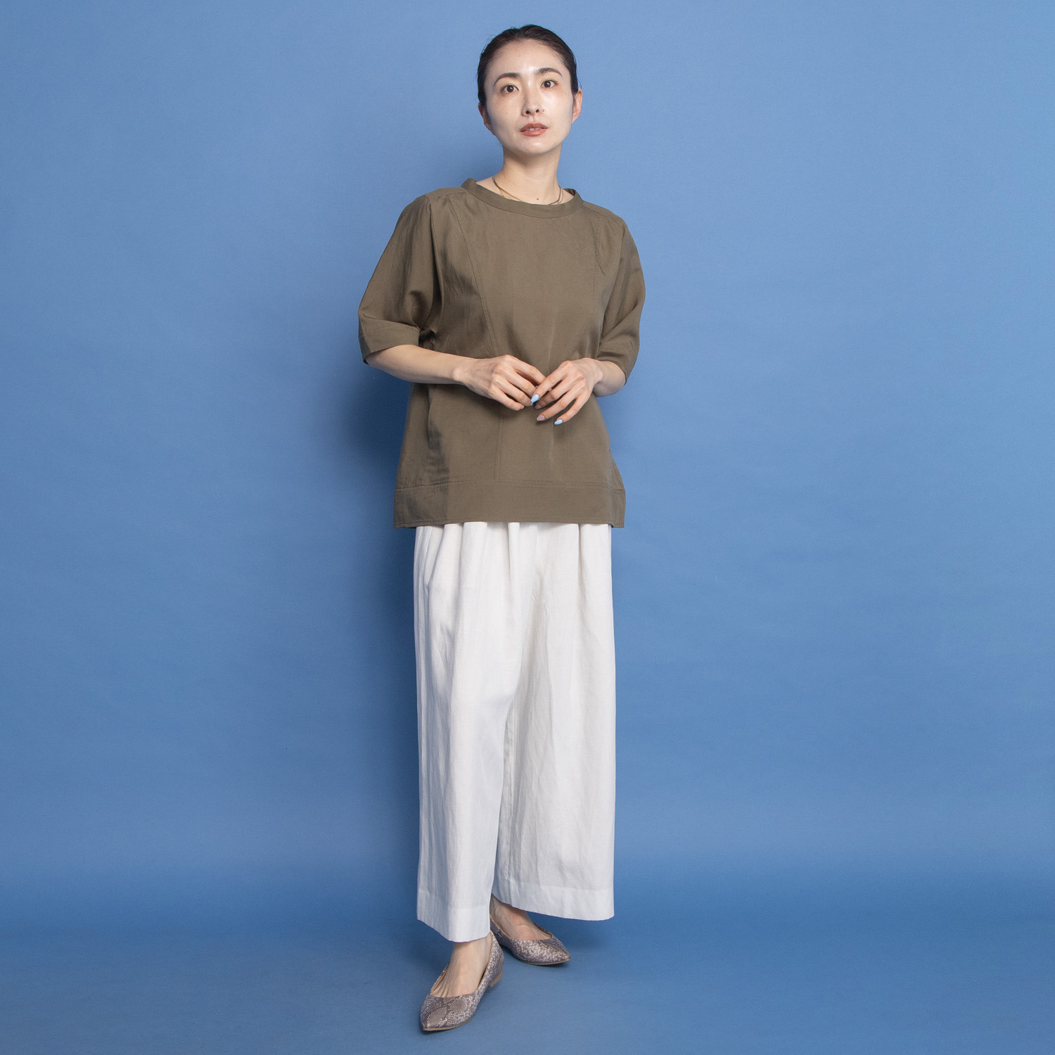 オルテンジア Ｔシャツ感覚で着るだけ！ カジュアルを上質に導く 大人の洗練ブラウス