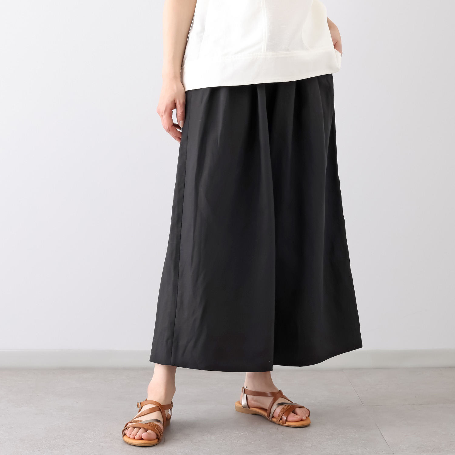 オルテンジア 上質リラックススタイル デザインワイドパンツ