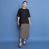オルテンジア 大人カジュアルを整える 気軽にはけて旬な装い Ｉラインタックスカート