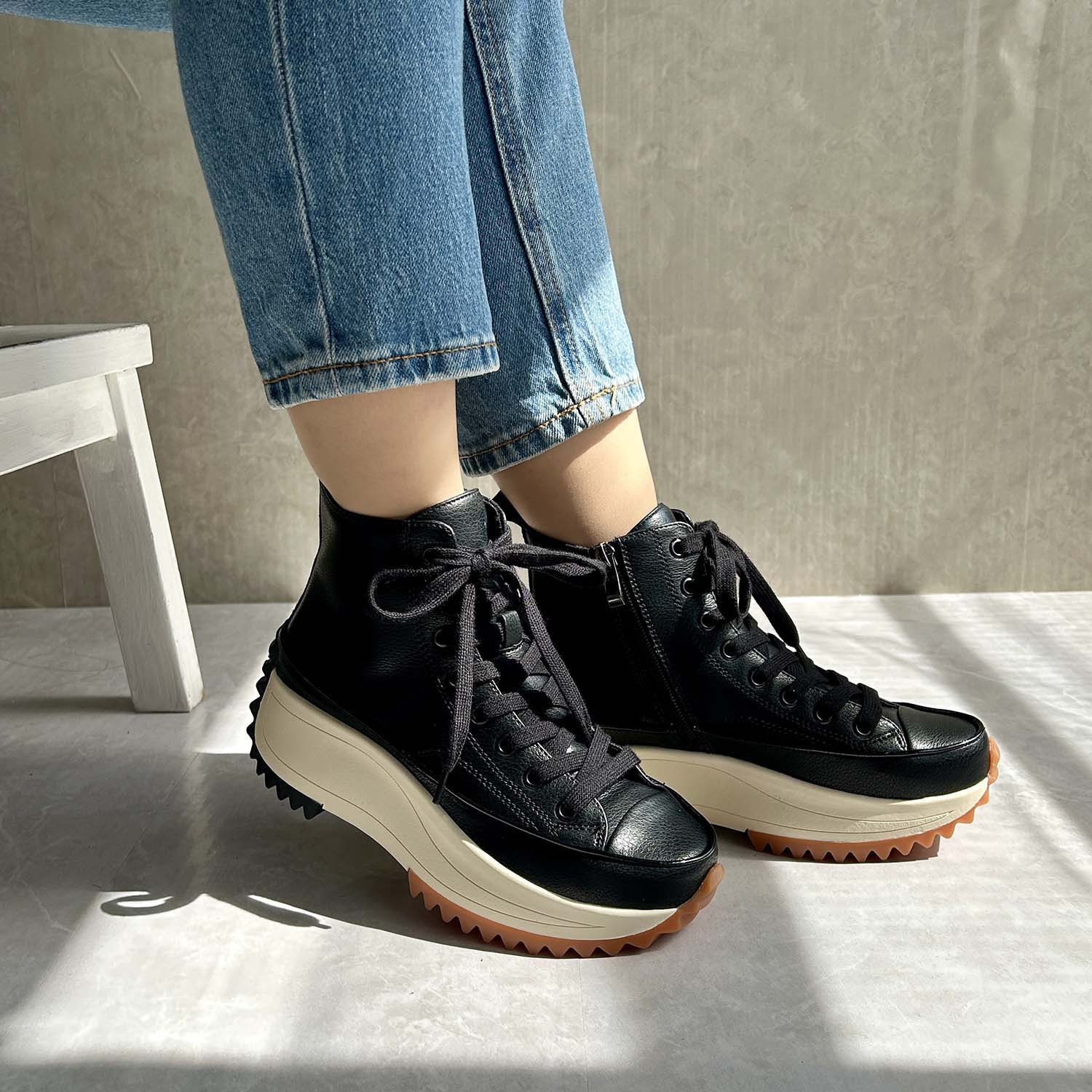 ヌーベルヴォーグ リュクスライン ブランド１５周年企画 牛革厚底スニーカー