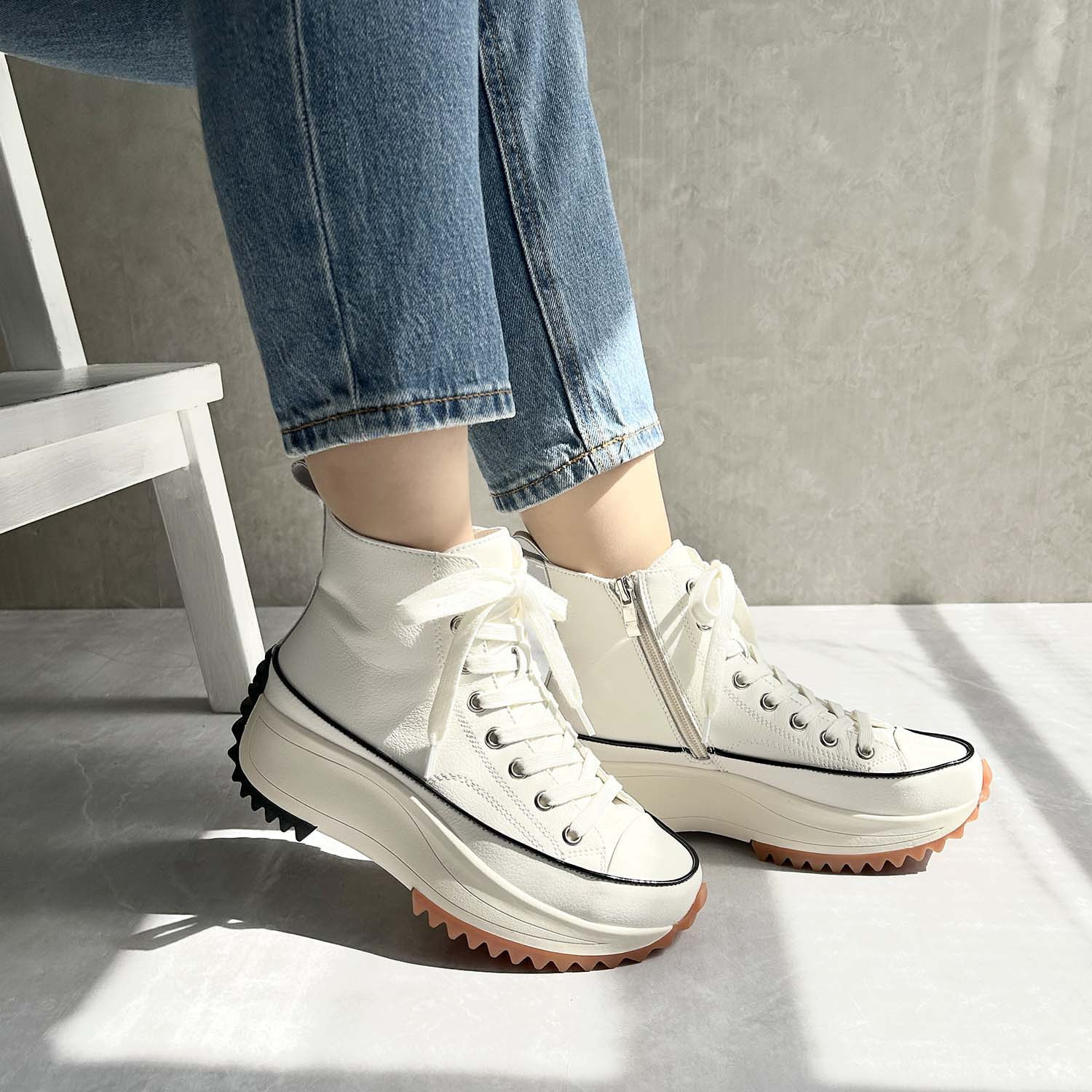 ヌーベルヴォーグ リュクスライン ブランド１５周年企画 牛革厚底スニーカー