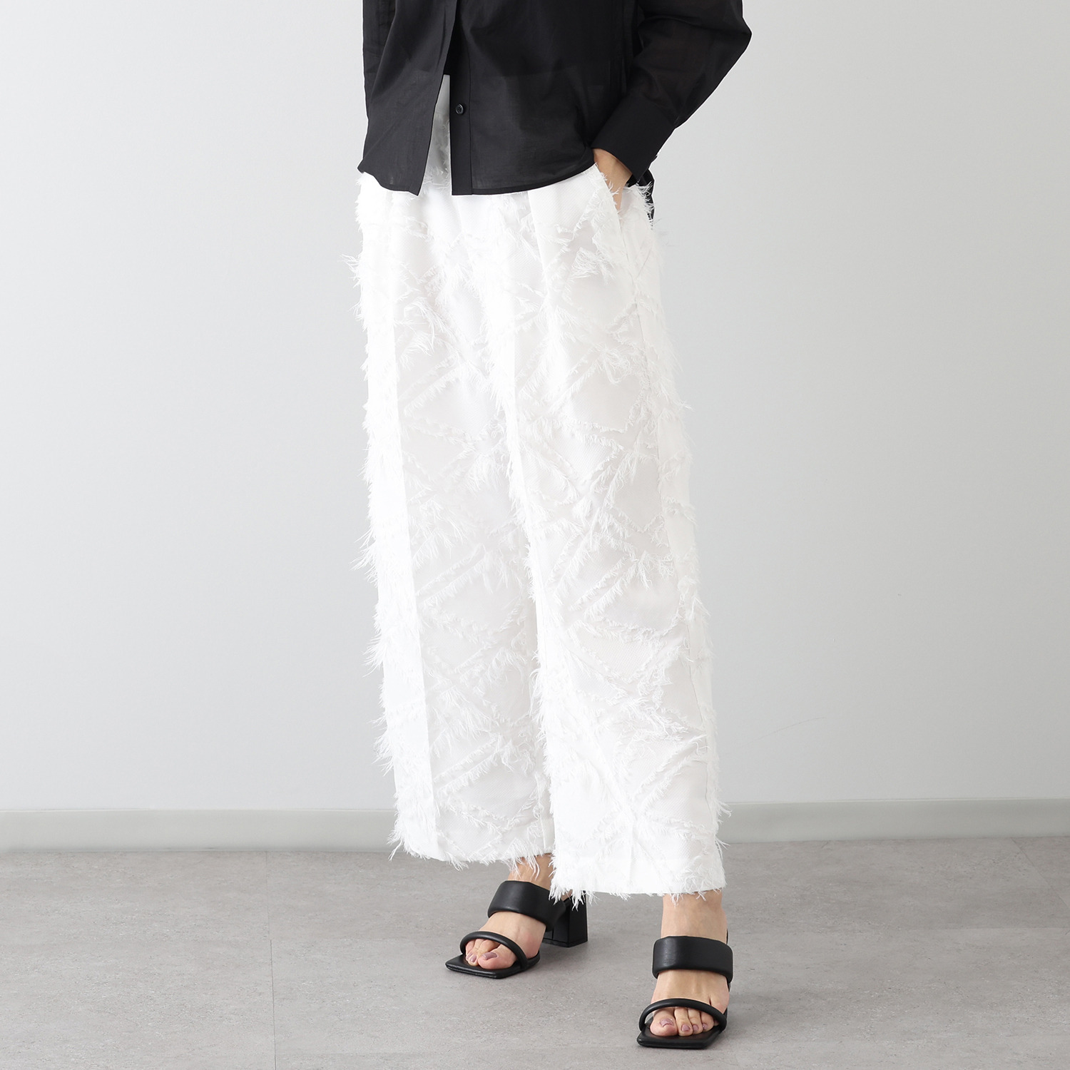 ヴィオラウィル 楽しく揺れて お出かけしたくなる カットフリンジ ジャガードパンツ