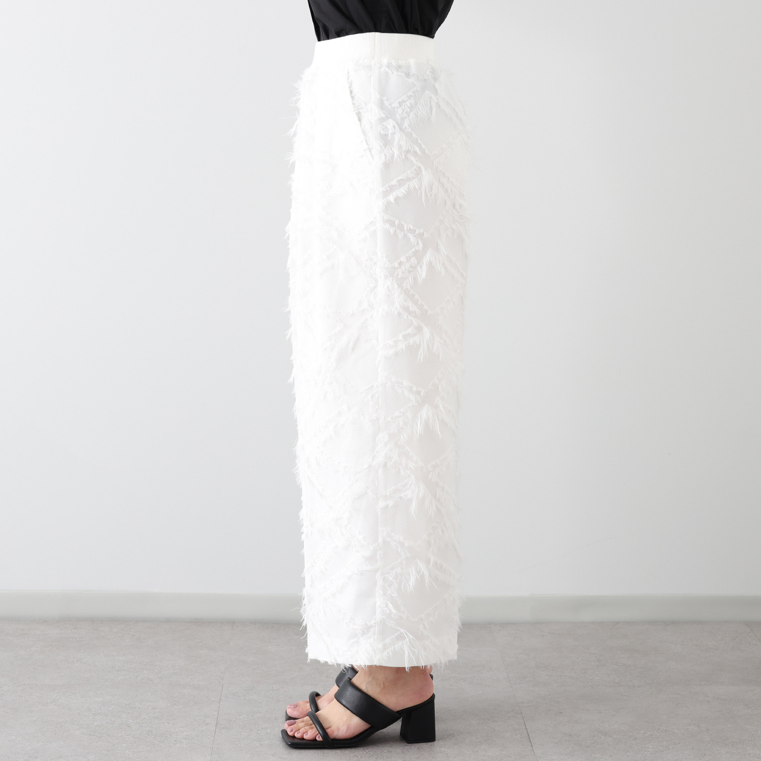 ヴィオラウィル 楽しく揺れて お出かけしたくなる カットフリンジ ジャガードパンツ