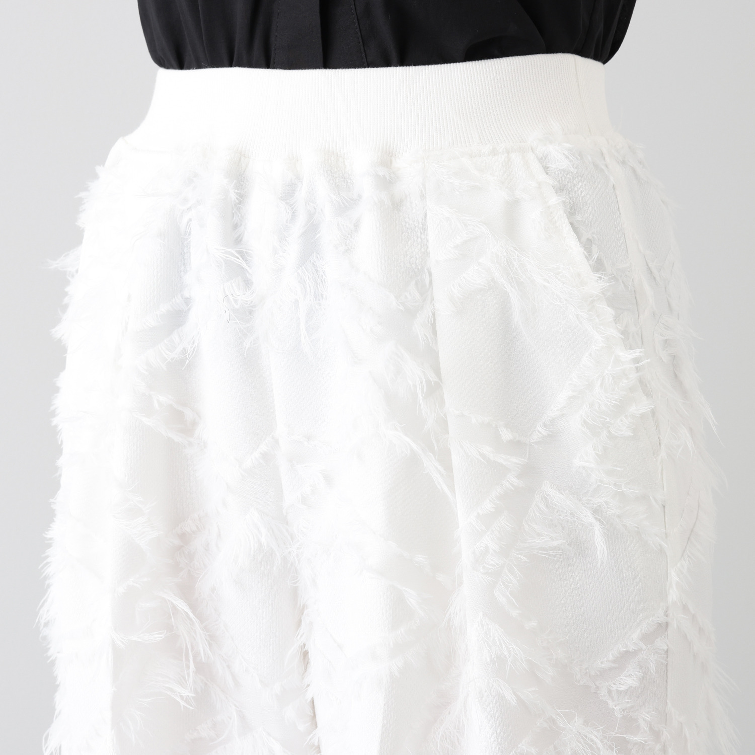 ヴィオラウィル 楽しく揺れて お出かけしたくなる カットフリンジ ジャガードパンツ