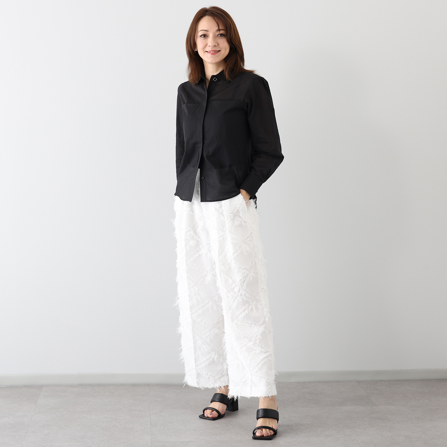 ヴィオラウィル 楽しく揺れて お出かけしたくなる カットフリンジ ジャガードパンツ