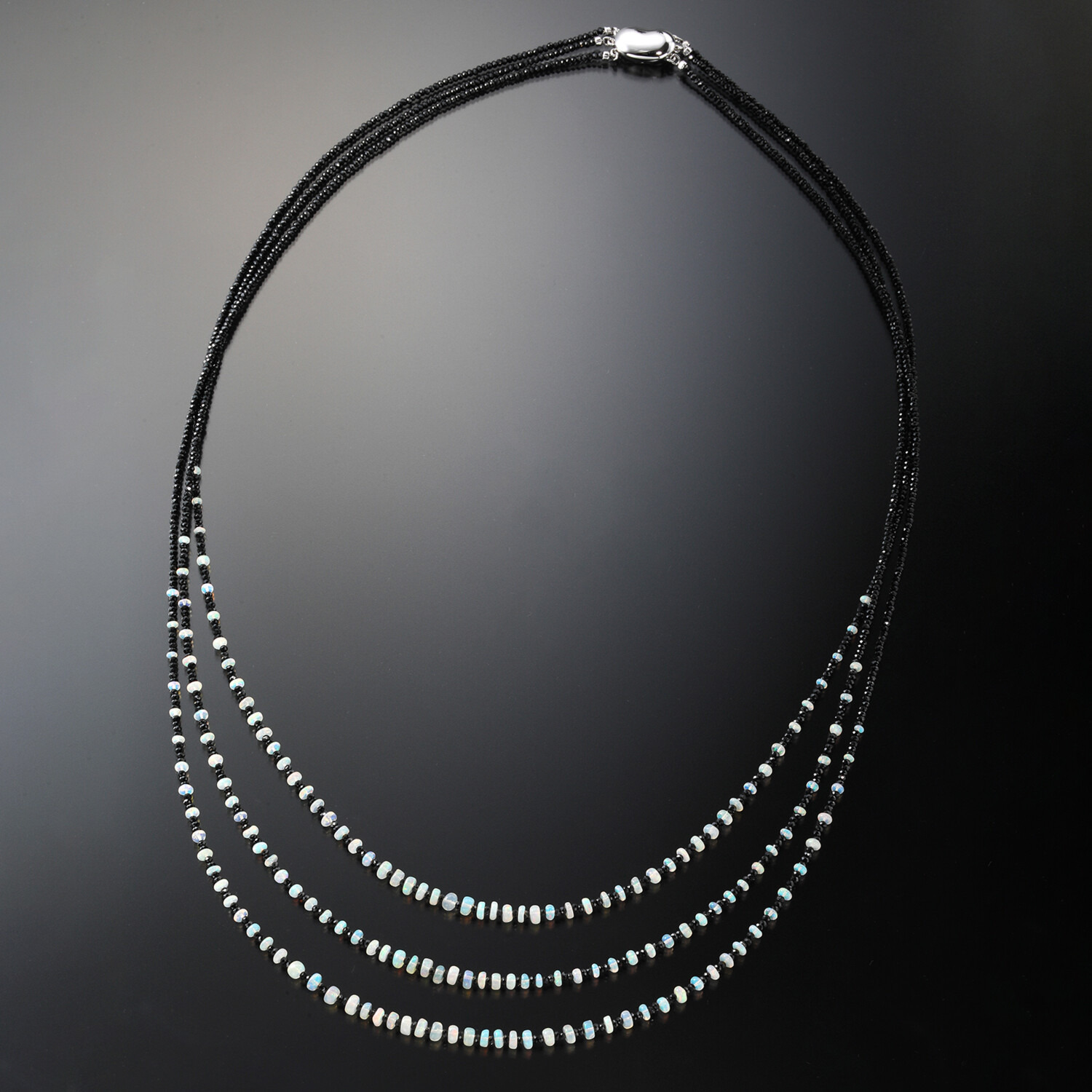 ブレーズ シルバー オパール＆ ブラックスピネル ３連ロングネックレス