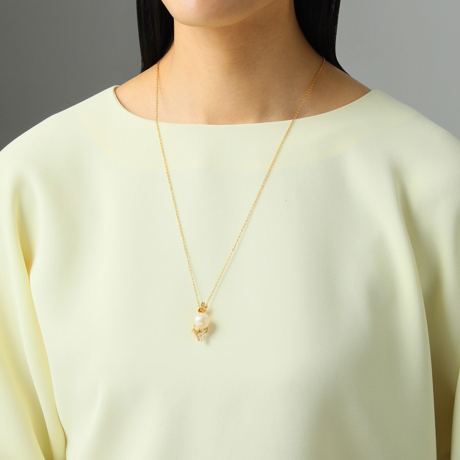 岩崎美智子コレクション シルバー 大粒淡水パール＆ ジェムストーン 蜂モティーフ ペンダントブローチ