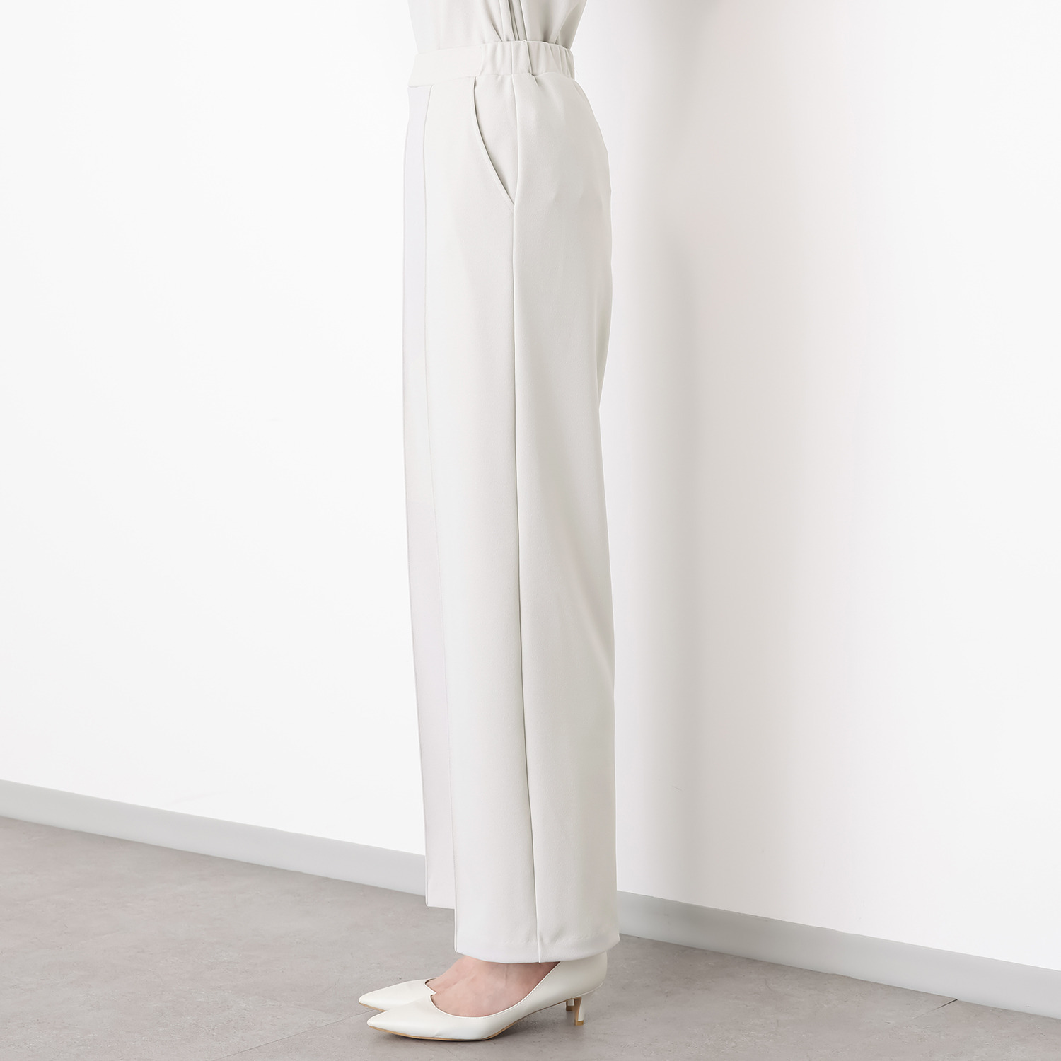 ＴＡＫＵＭＩＢＡ 洗えてシワになりにくい！ ストレッチジョーゼット 日本製イージースラックス ワイド　股下７０ｃｍ