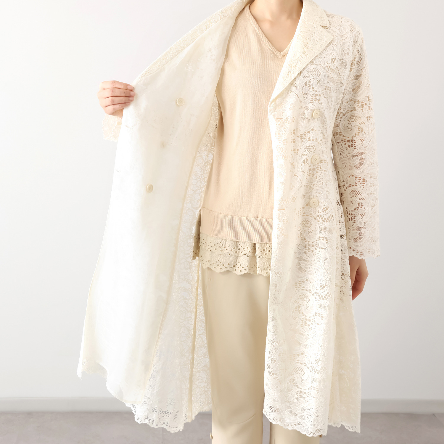 ボンボン・エ・ショコラ 総レース仕立て レースコート