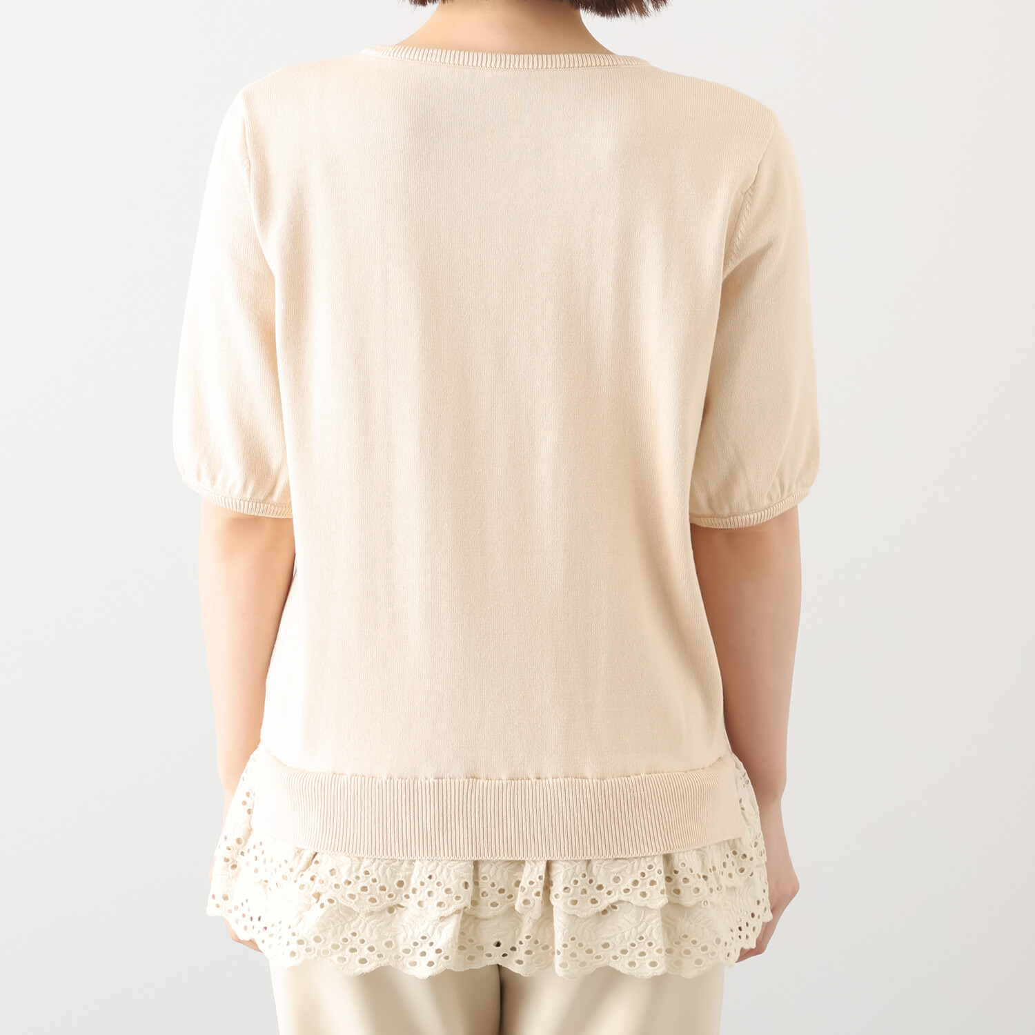 ボンボン・エ・ショコラ カットワークレース使い ニットトップス