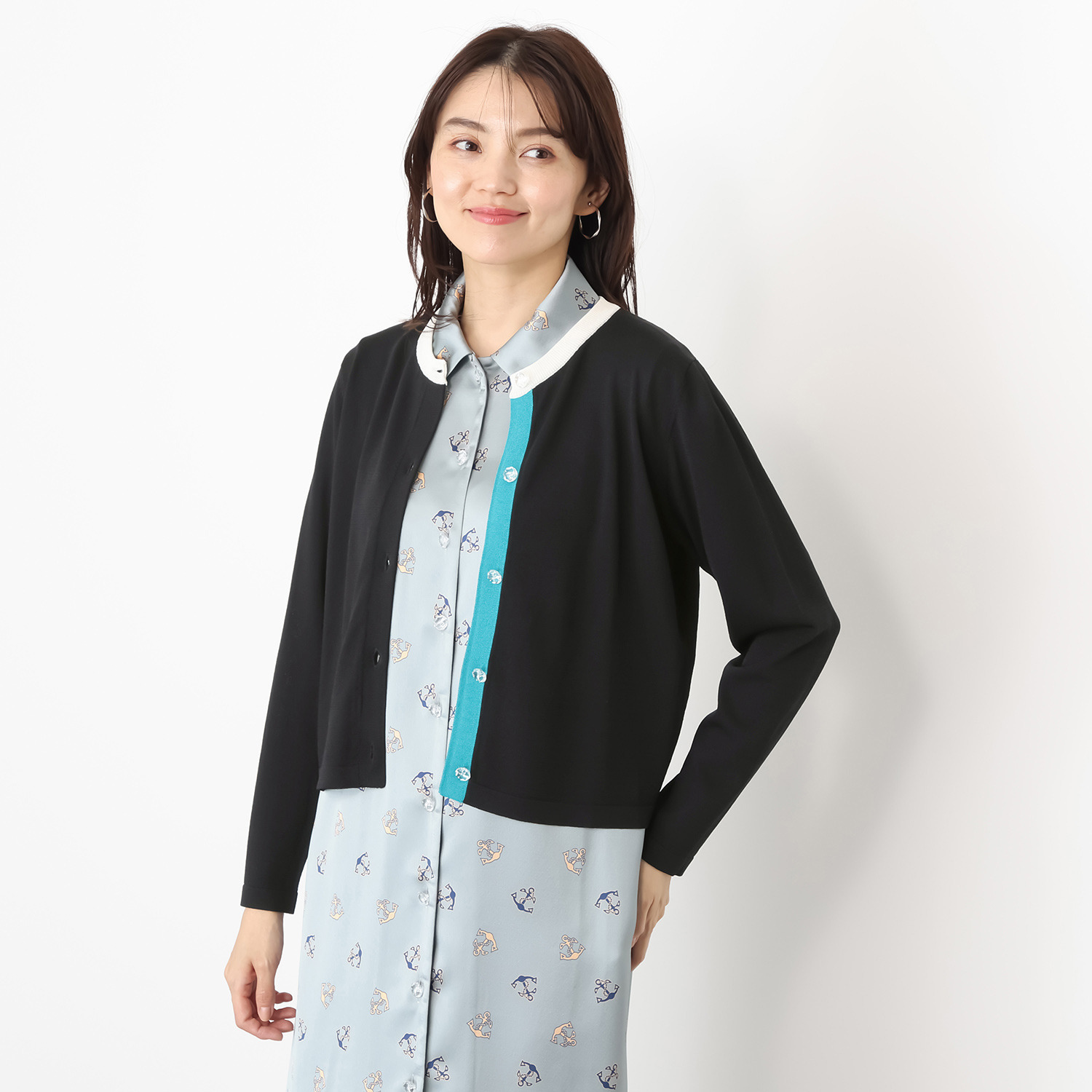 エムジェイアール　バイ マチコ　ジント　ロンドン 配色アクセント ビジュウボタン ドライタッチカーディガン