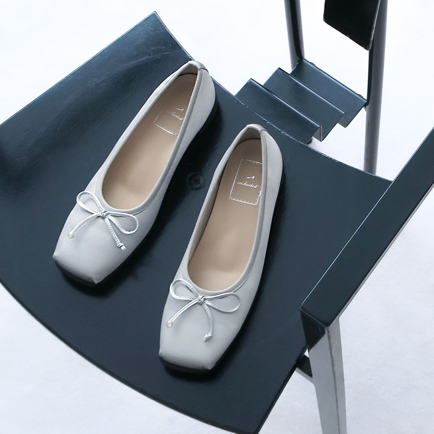 エンチャンテッド 防水　晴雨兼用！ サテン調合成皮革 バレエシューズ