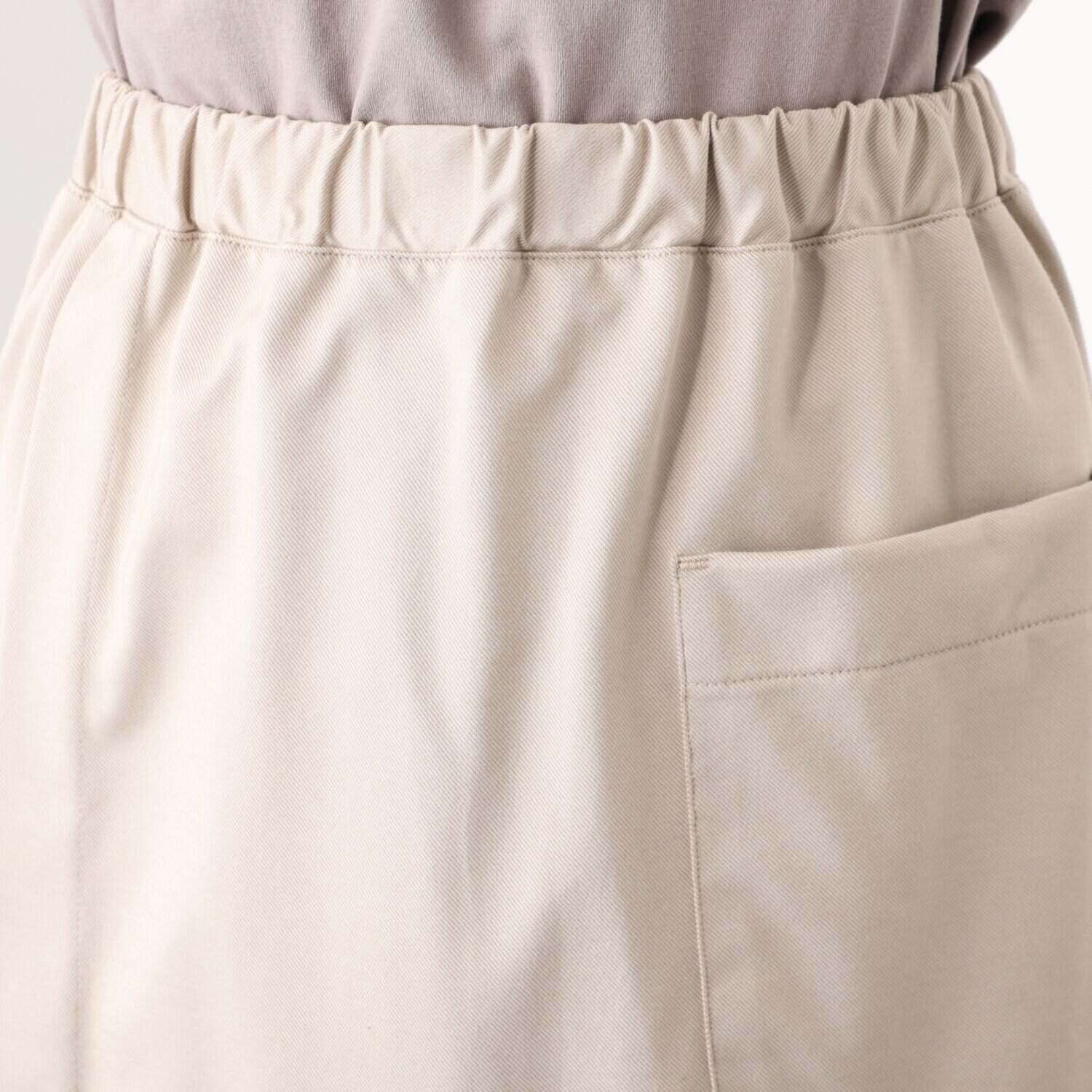 シロヤイチガントウキョウ ベルガモ ツイル ラップ風スカート