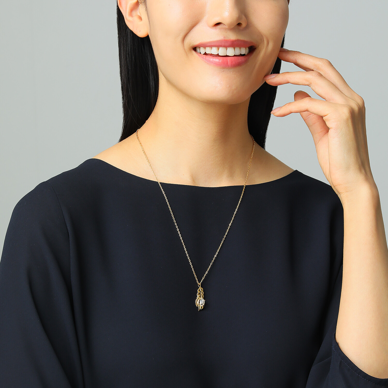 ハーキマーダイヤモンド ８ｍｍＵＰ ロッククリスタルクォーツ クジャクの羽ネックレス＆ マグネットアジャスター セット