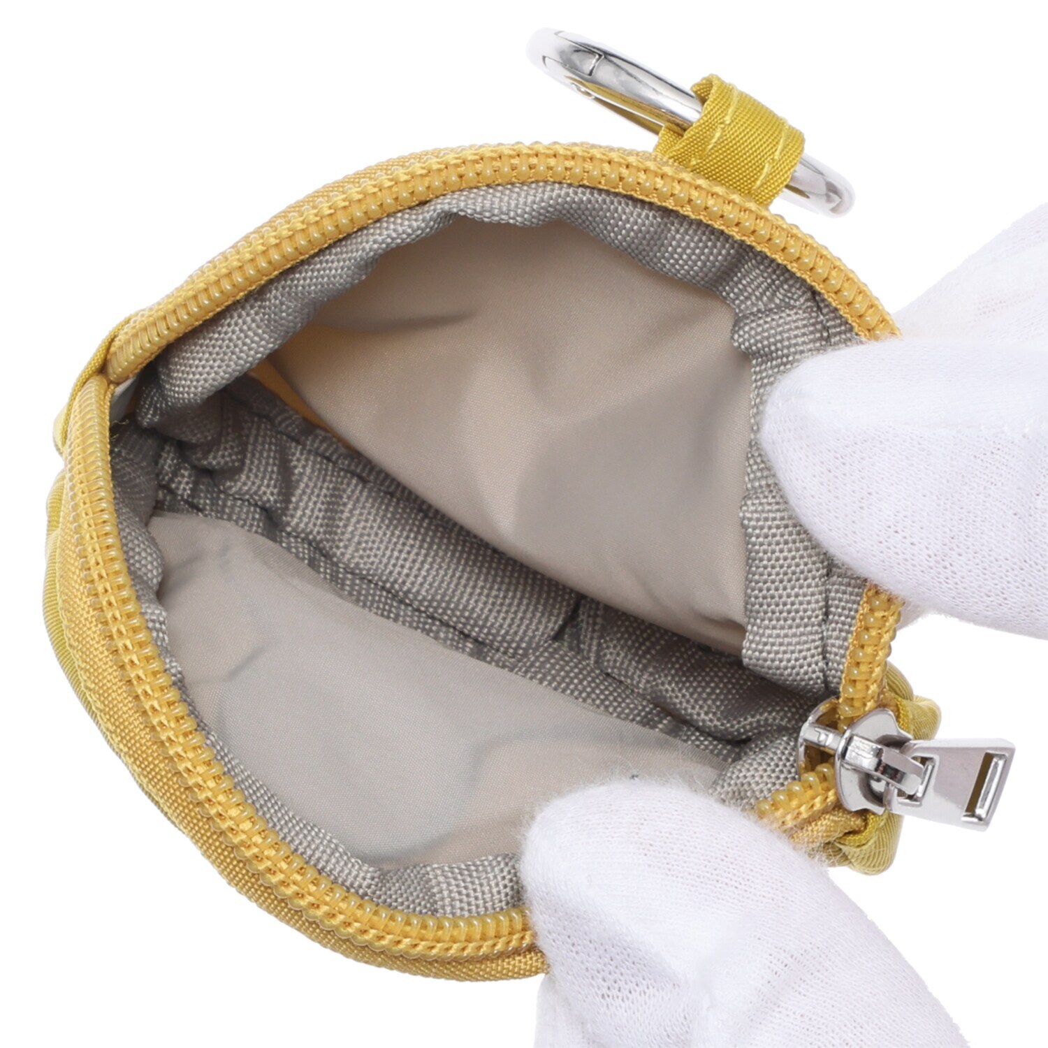 ハッピーフェイス レディーエマ刺しゅう 丸ポーチ