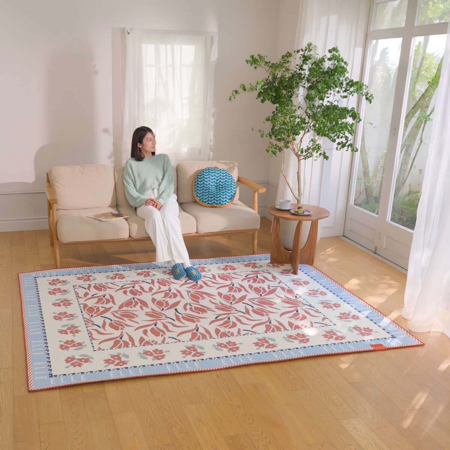 ＥＬＬＥ　ＨＯＭＥ スプリングコレクション シェニールプリントラグ ＜１９０×２４０ｃｍ＞