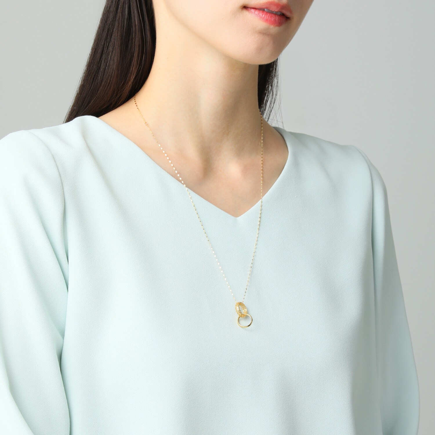 アルテッロ １８Ｋ アレンジができる ダブルサークルデザイン ペンダントトップ