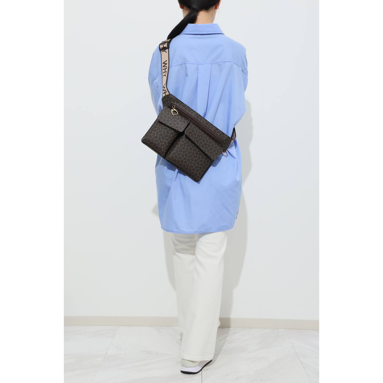 ホワイ “ハーネスプリント” ボディバッグ