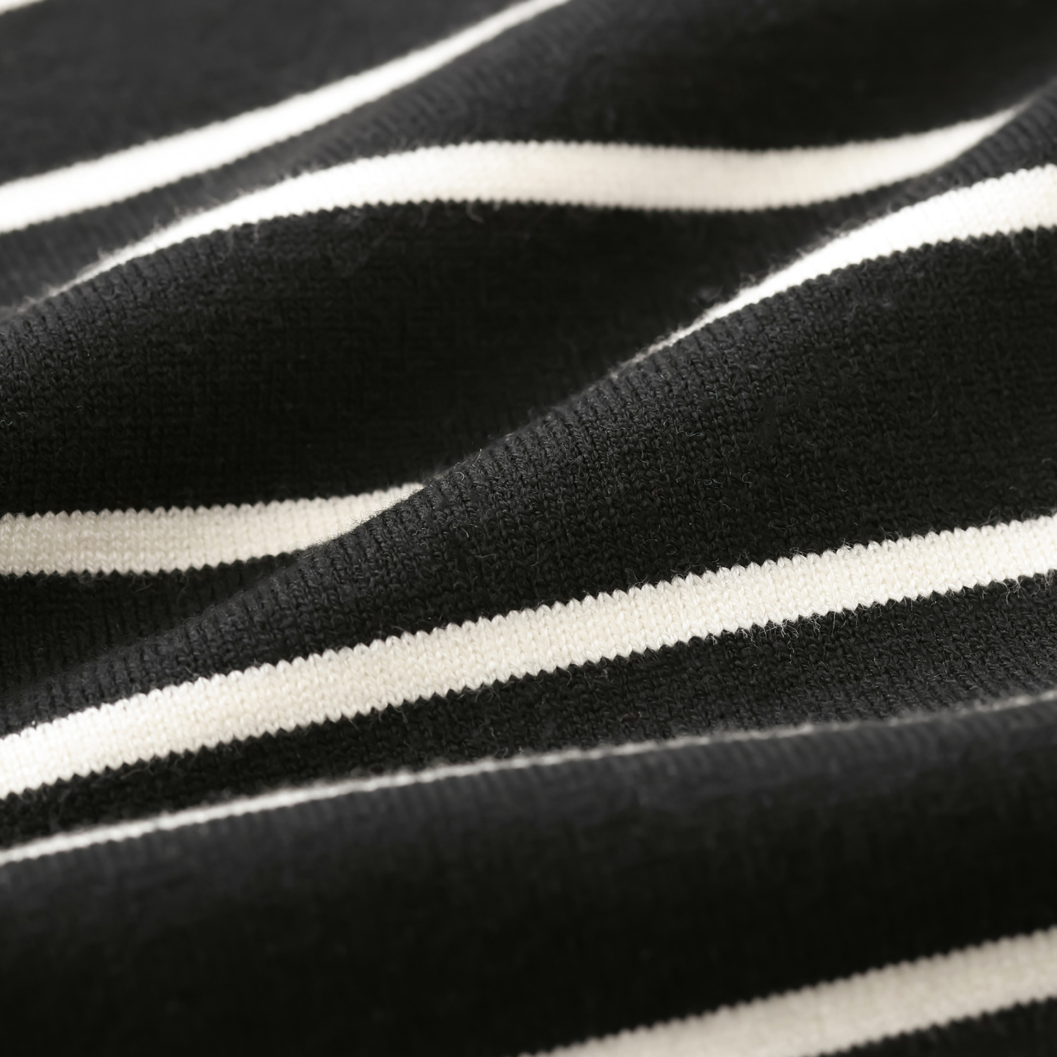 タマミ　ワタナベ ニットプルオーバー “マシュマリッチ”