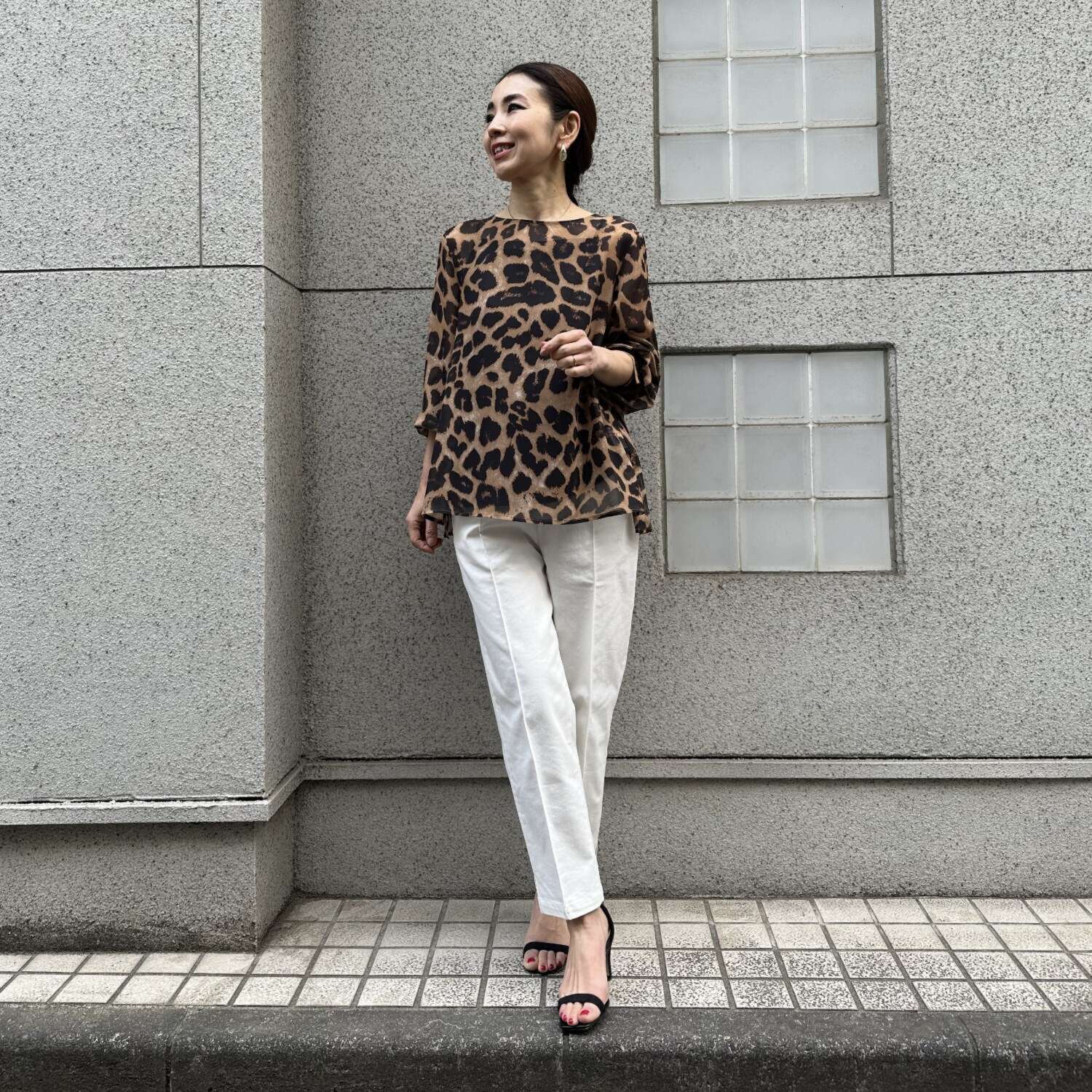 タマミ　ワタナベ インナー付 シアーブラウス “エールクレール”