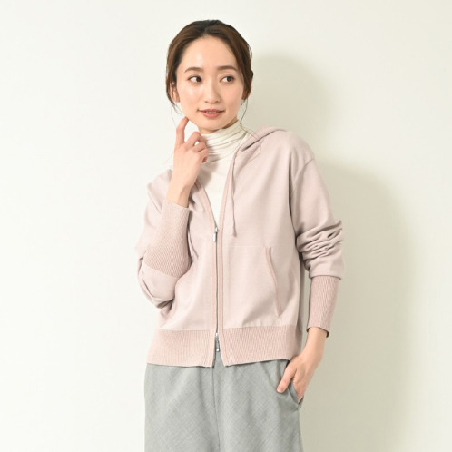 元町ゼラール きちんと＆きれい見え ふんわりコットン混 ラメアクセント ニットパーカー