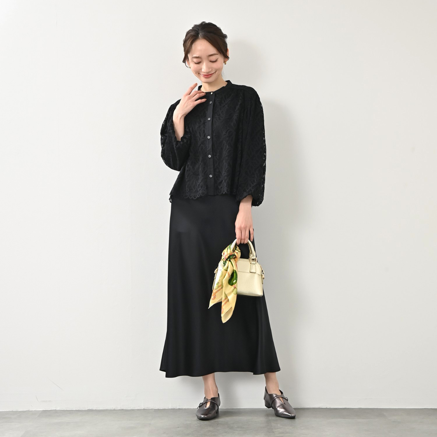 元町ゼラール 華やかラッセルレース ふんわりスリーブ スタンドネックシャツ