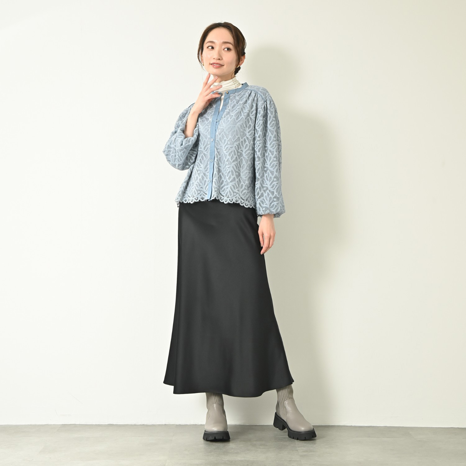 元町ゼラール 華やかラッセルレース ふんわりスリーブ スタンドネックシャツ