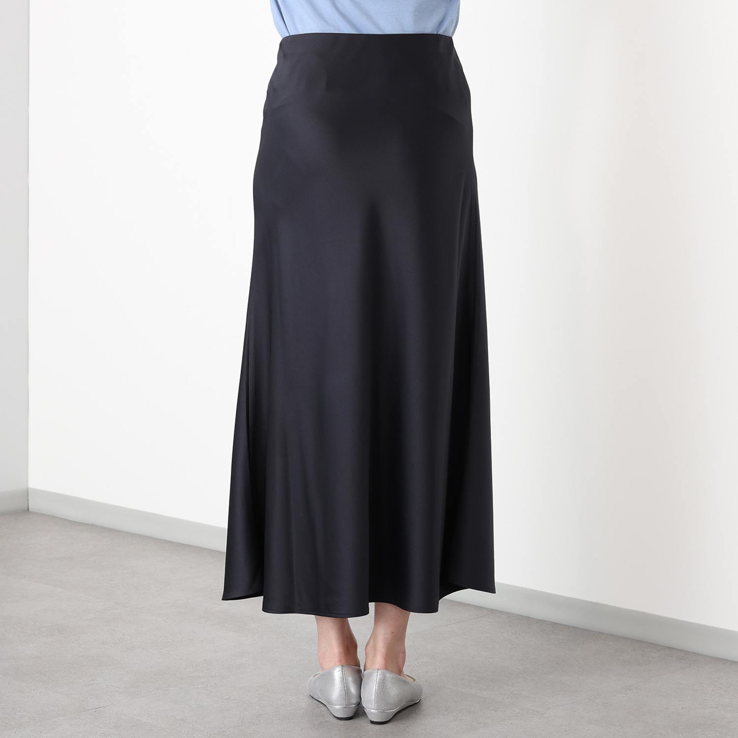 元町ゼラール とろみ＆きれい見えサテン シルエットが美しい フレアースカート