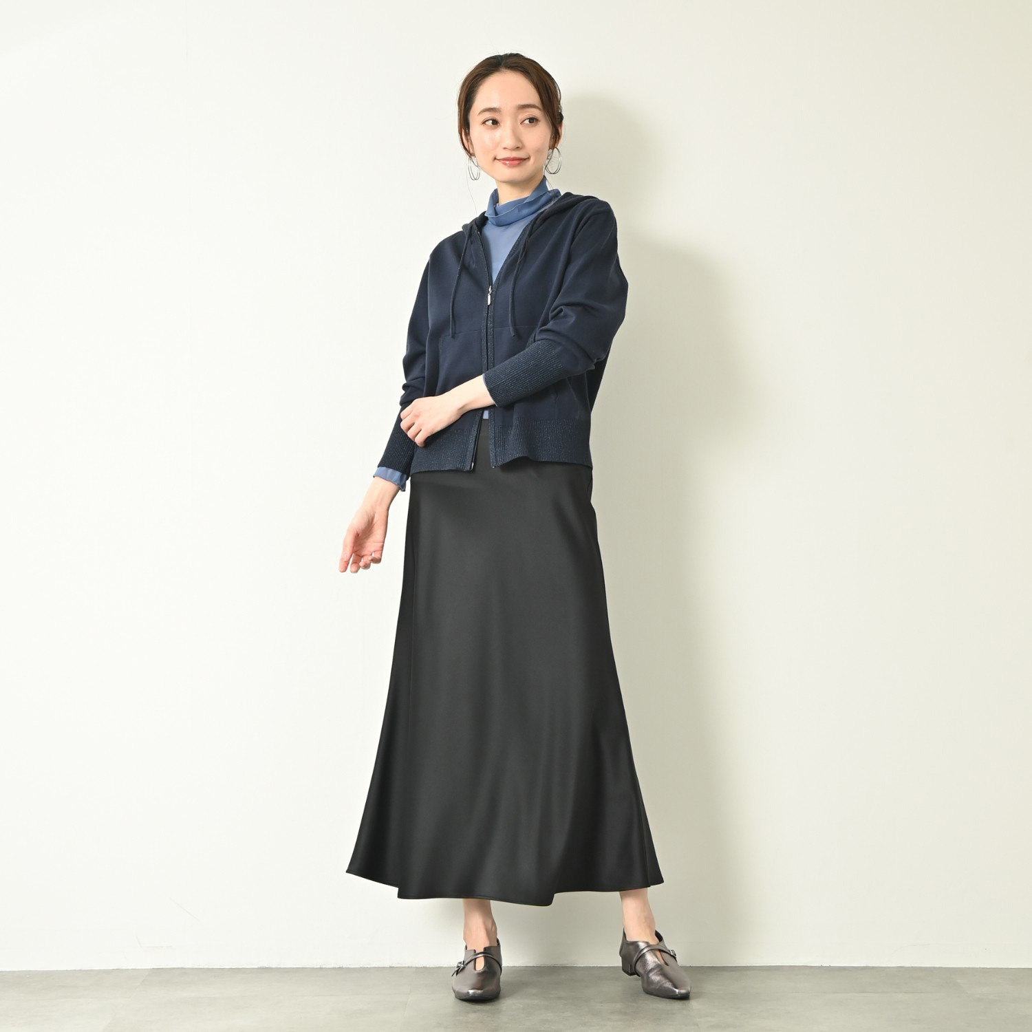 元町ゼラール とろみ＆きれい見えサテン シルエットが美しい フレアースカート