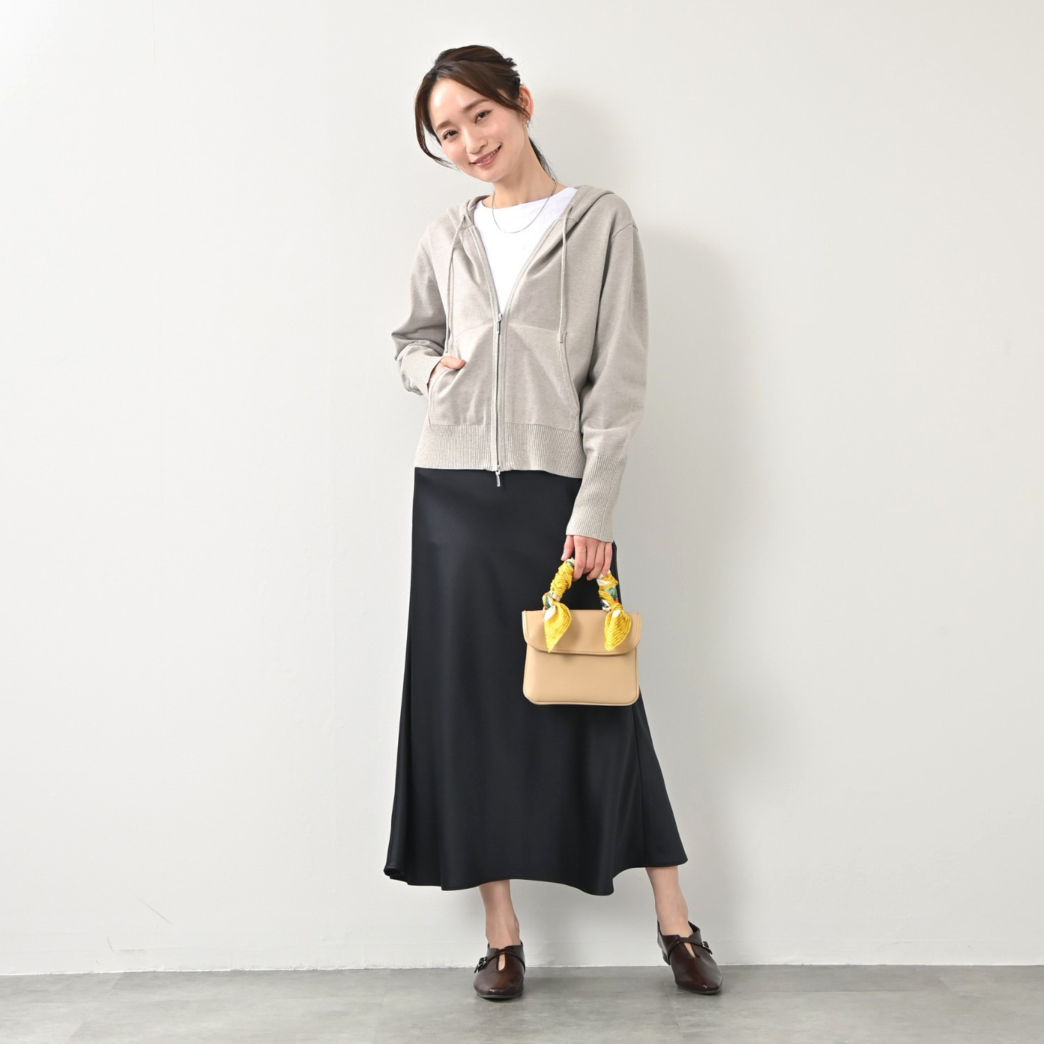 元町ゼラール とろみ＆きれい見えサテン シルエットが美しい フレアースカート