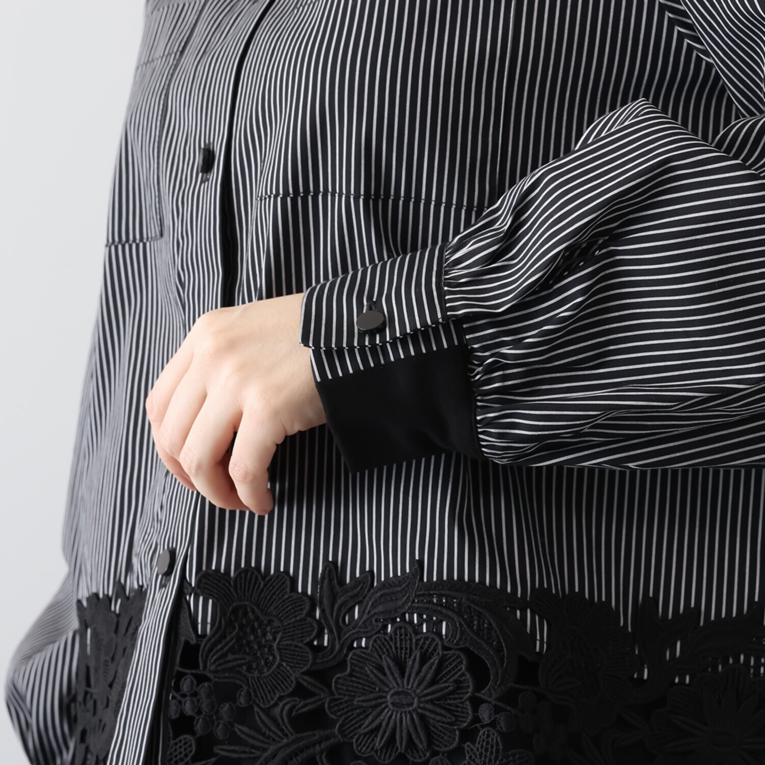 ミミコプラス ケミカルレースが際立つ エレガントモード シャツジャケット