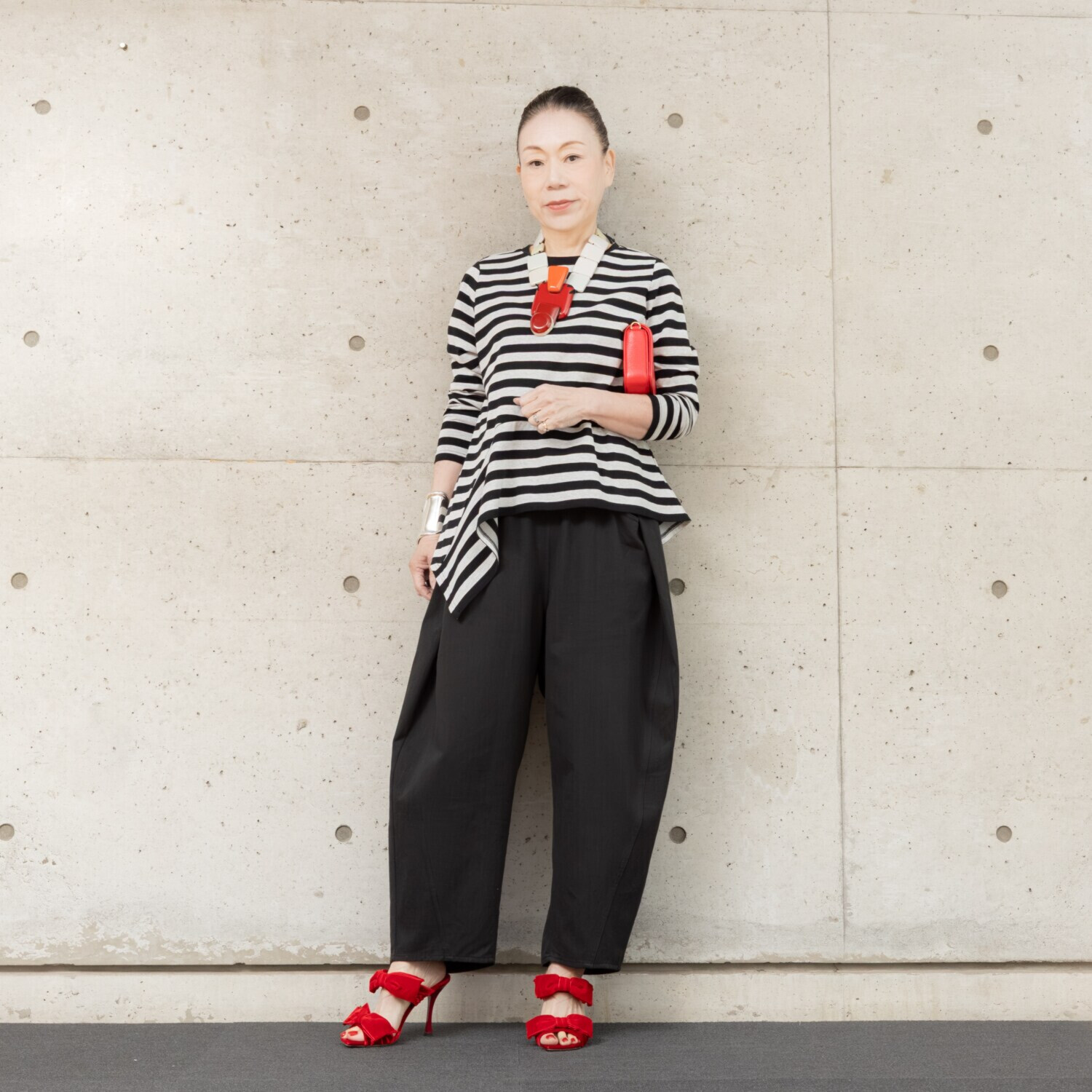 ヒロコ　デシネール ニュアンスフレアー ヘムラインがきれい 大人女子のために ちょこっとモードな プルオーバー