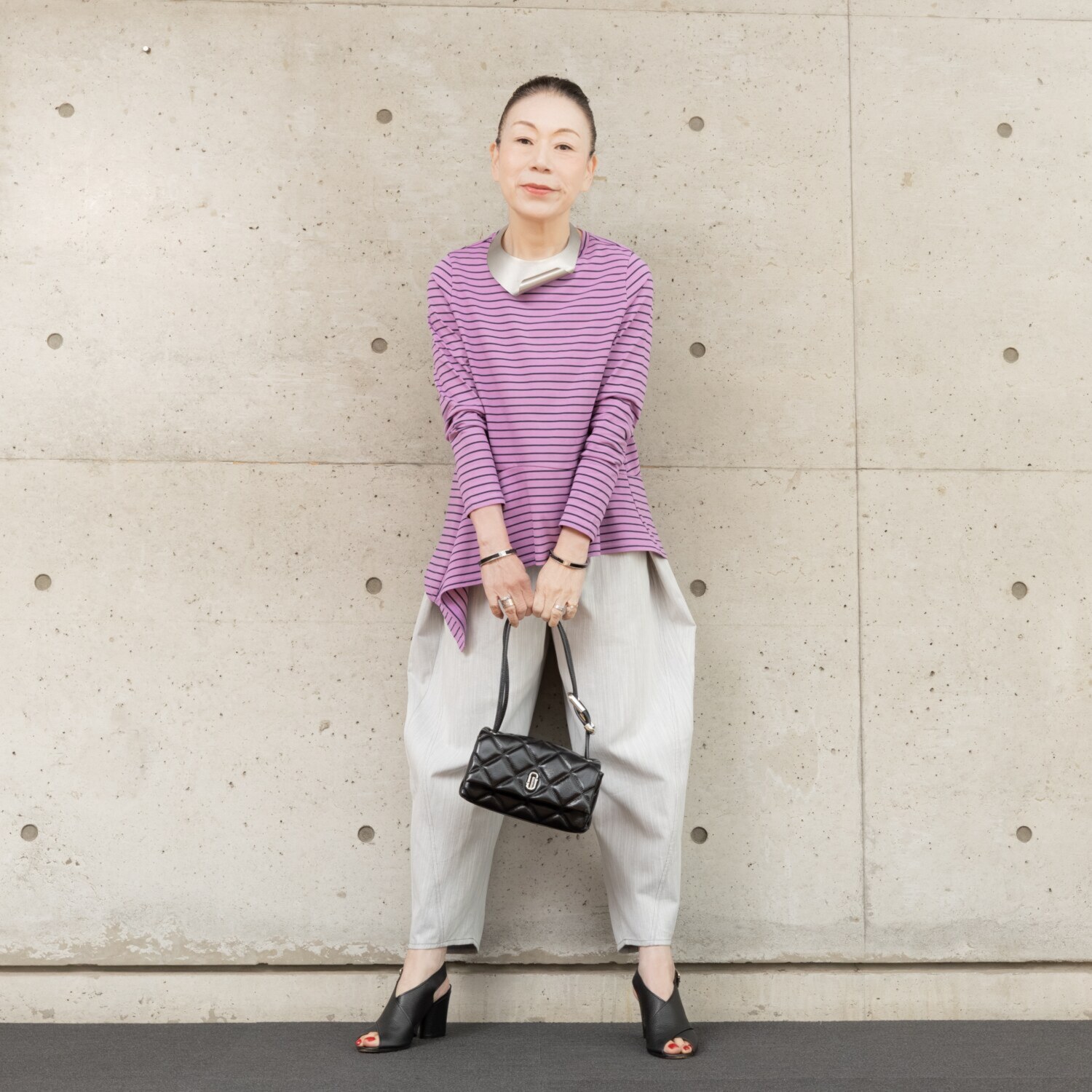 ヒロコ　デシネール ニュースラブデニム 脇タックデザイン ちょこっとモードな バレルシルエットパンツ