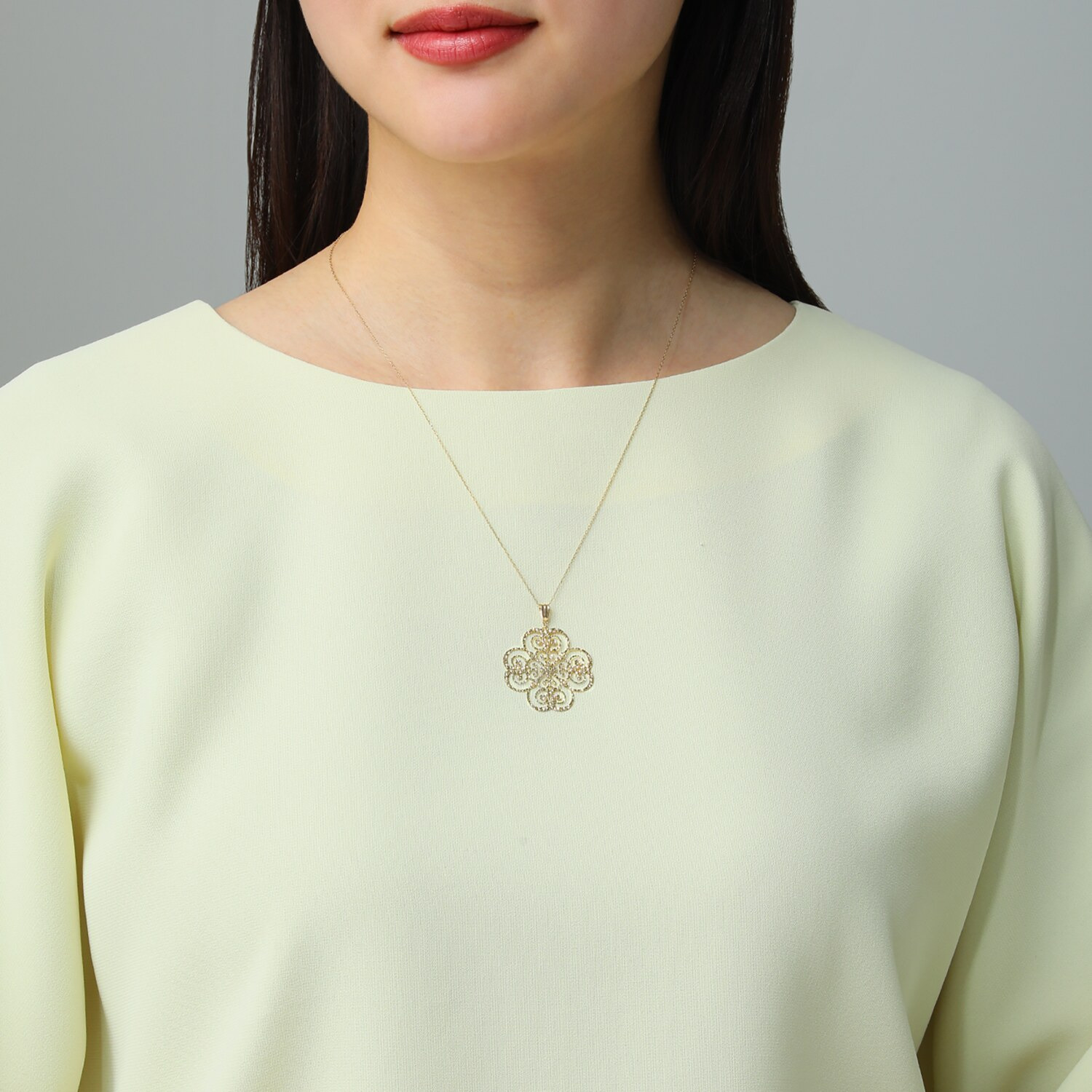 オーサムジュエリー １８Ｋ クローバーデザイン 透かし柄 リバーシブル ペンダントトップ