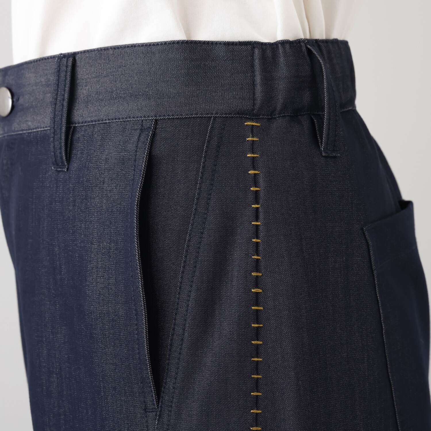 ウノ・ウノ・ドゥーエ 大人の上品カジュアル ステッチアクセント デニム調パンツ