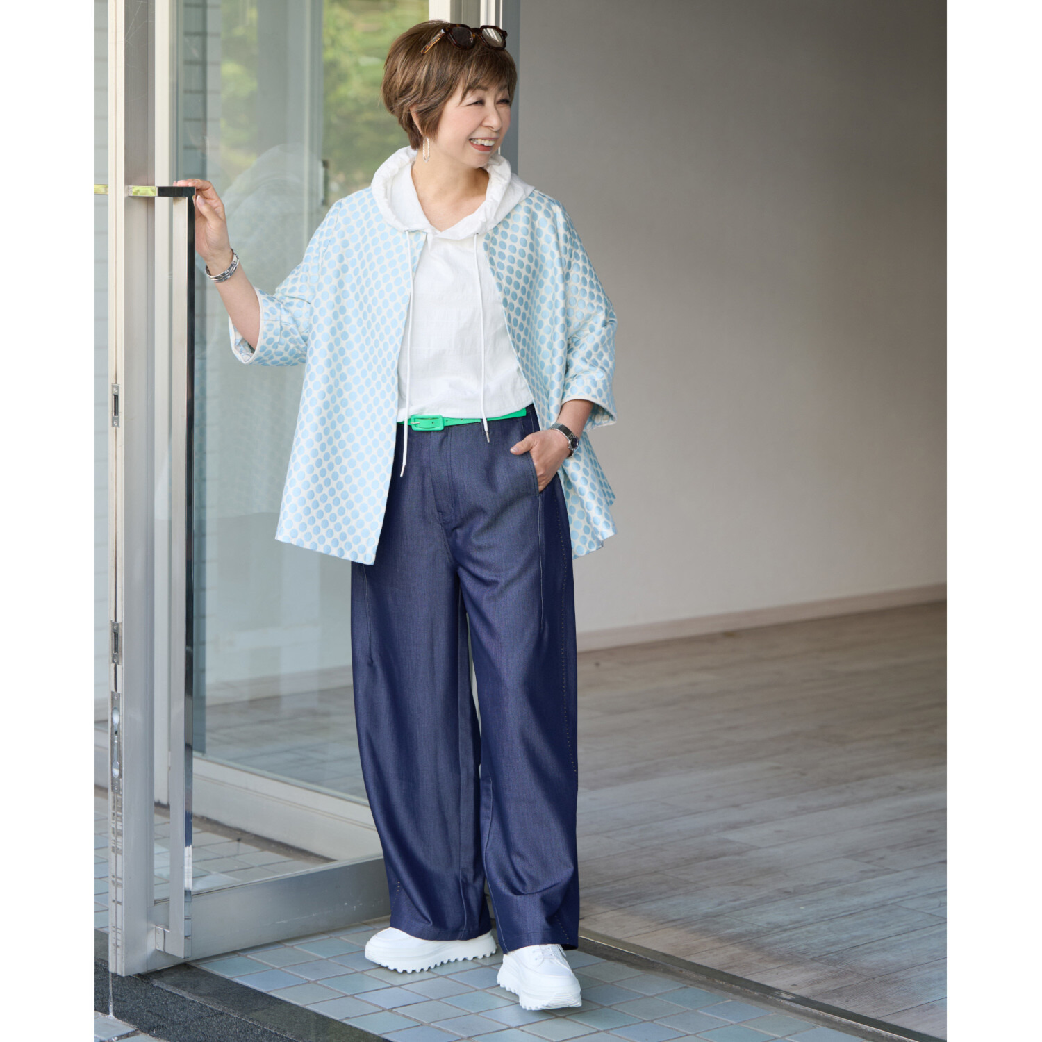 ウノ・ウノ・ドゥーエ 大人の上品ドット フレアーミドルジャケット