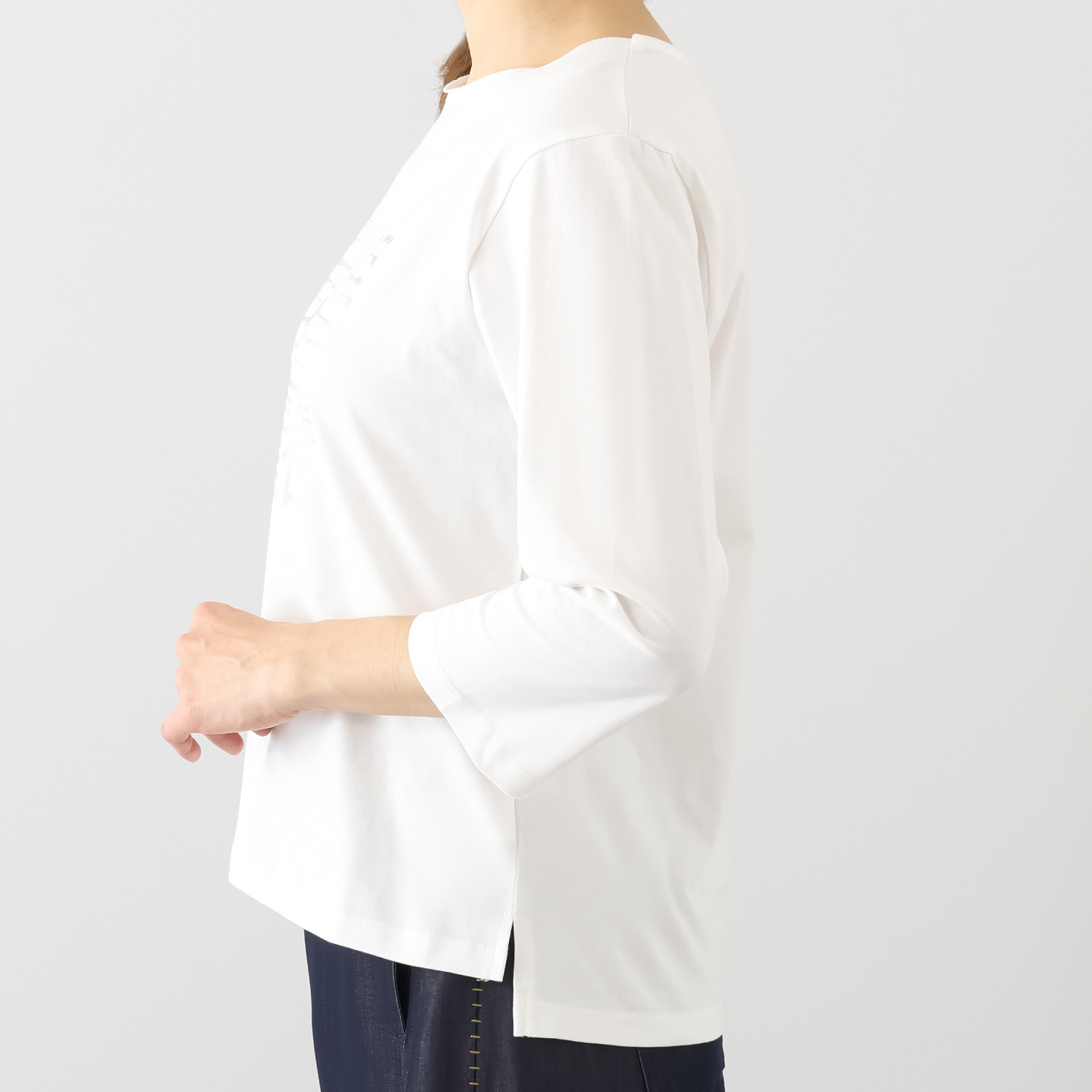 ウノ・ウノ・ドゥーエ 七分袖 箔プリント ロゴＴシャツ