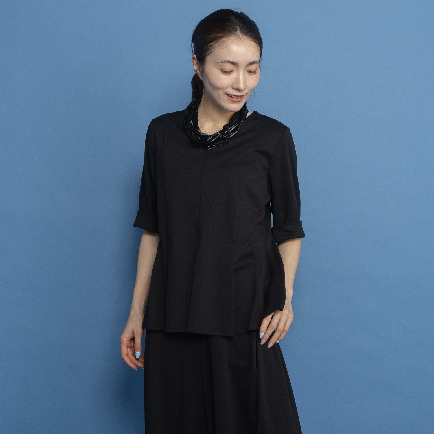 ヤエアジュテ スタイルアップ＆ 着回し抜群！ 大人のブラウスとパンツ ２点セット