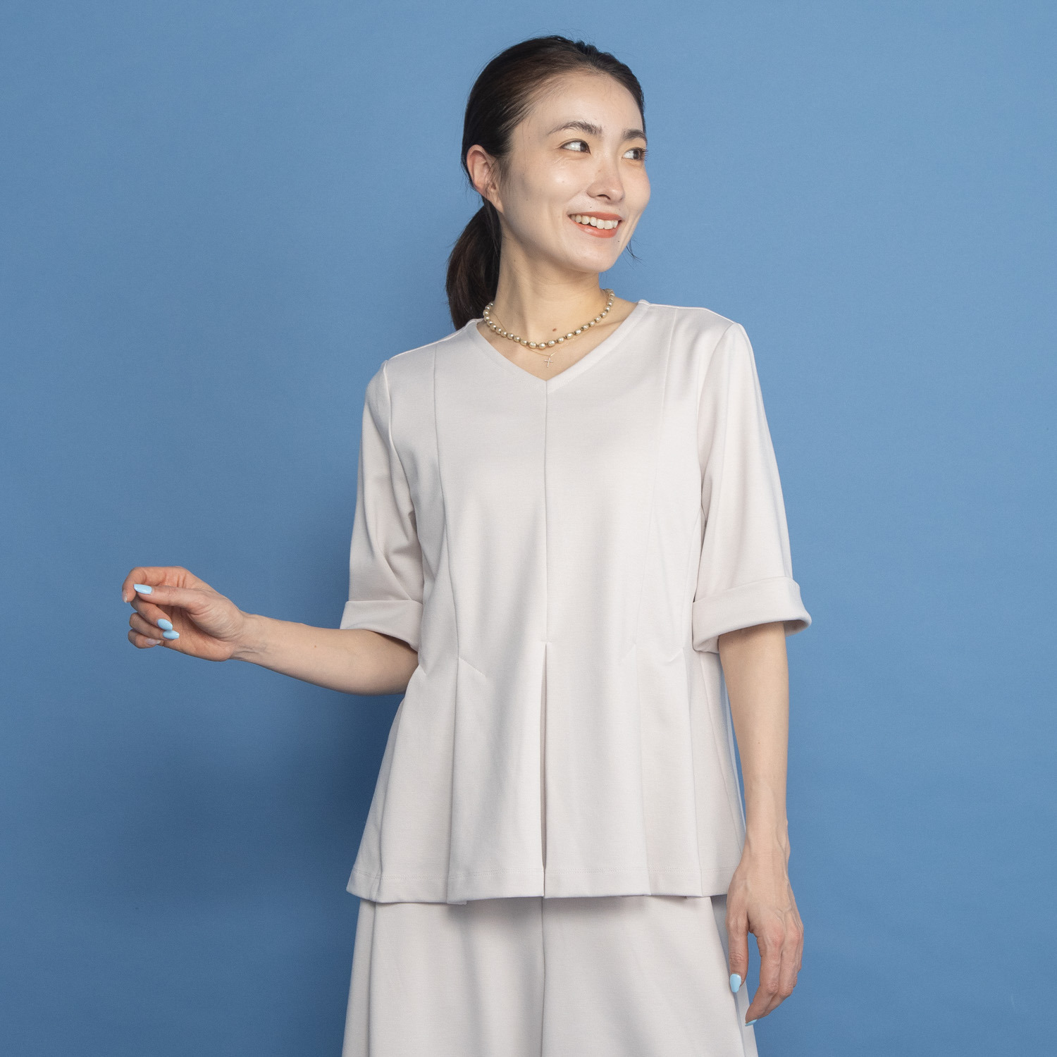 ヤエアジュテ スタイルアップ＆ 着回し抜群！ 大人のブラウスとパンツ ２点セット