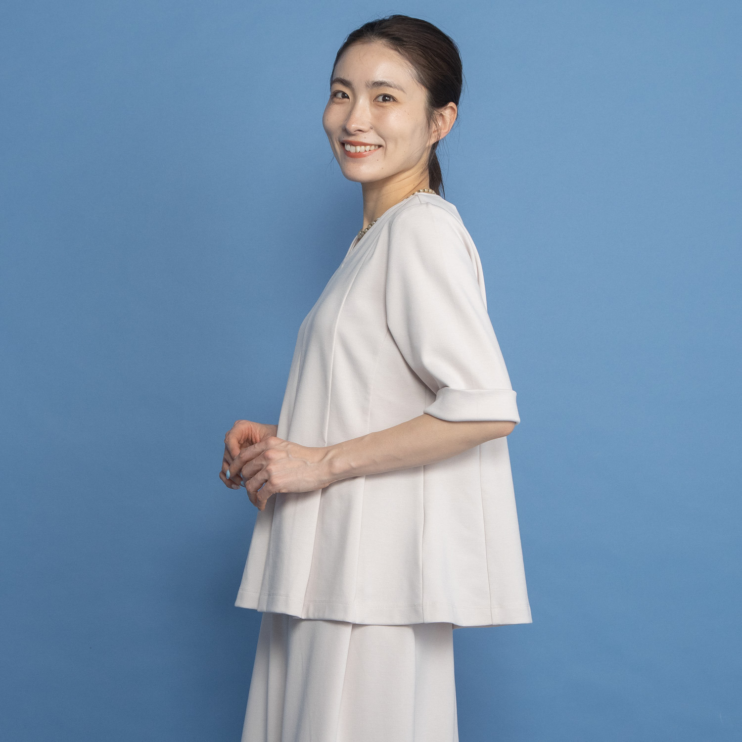 ヤエアジュテ スタイルアップ＆ 着回し抜群！ 大人のブラウスとパンツ ２点セット