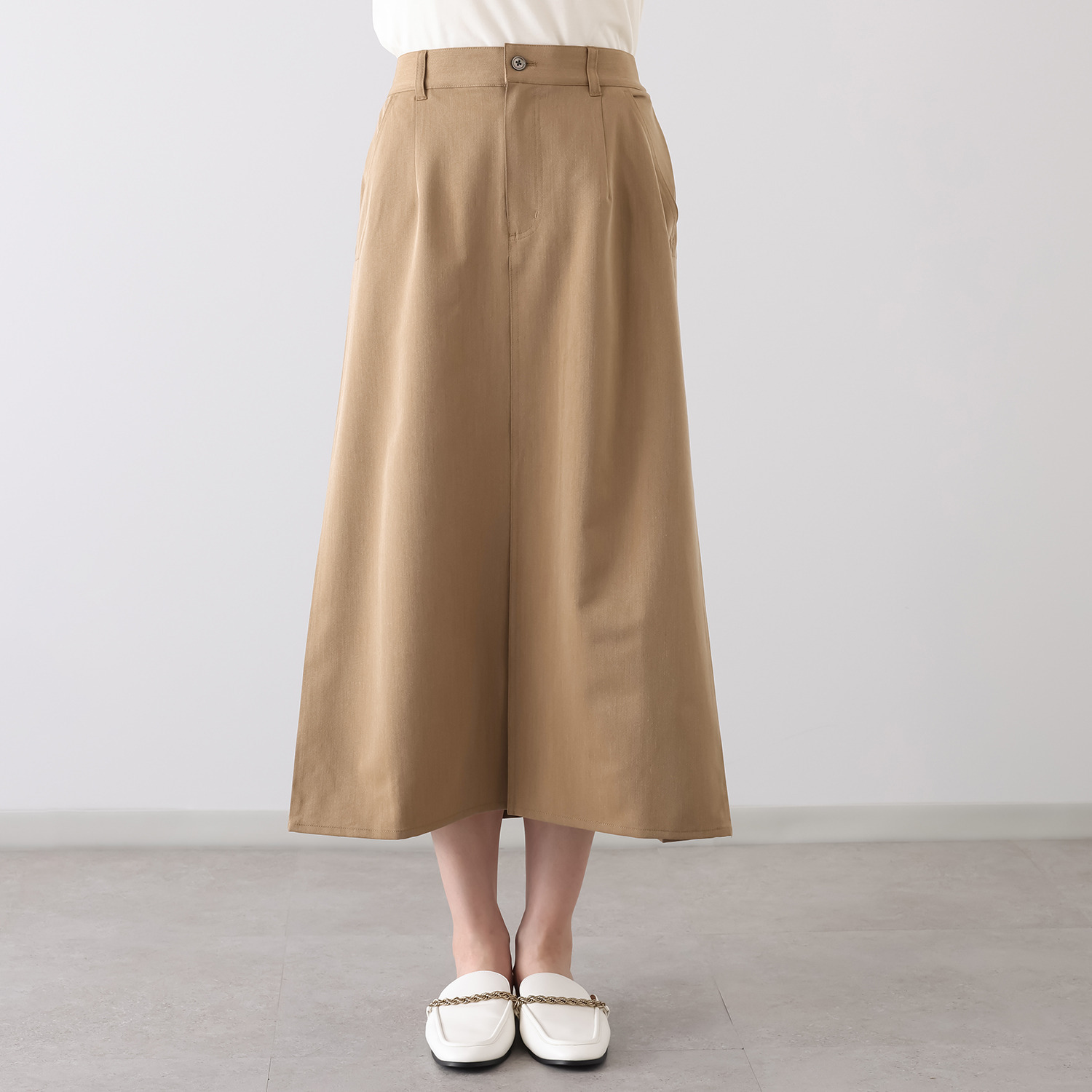 ヤエアジュテ Ｉラインでスタイルアップ サイドタックデザイン ロングスカート